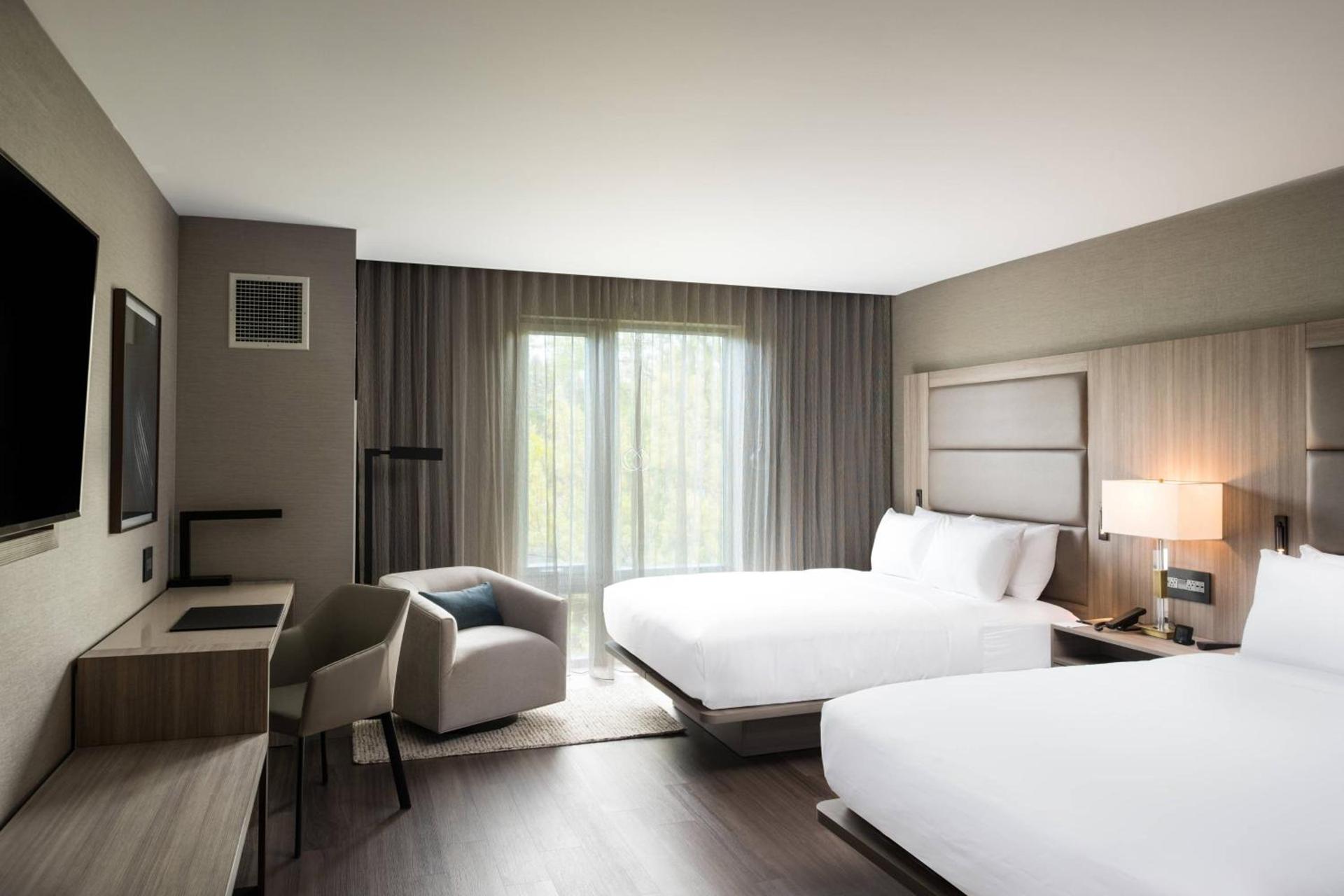 AC Hotel by Marriott Boston Cleveland Circle photo 7