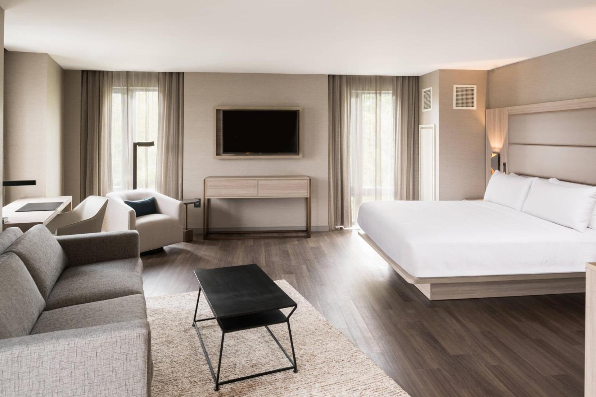 AC Hotel by Marriott Boston Cleveland Circle photo 14