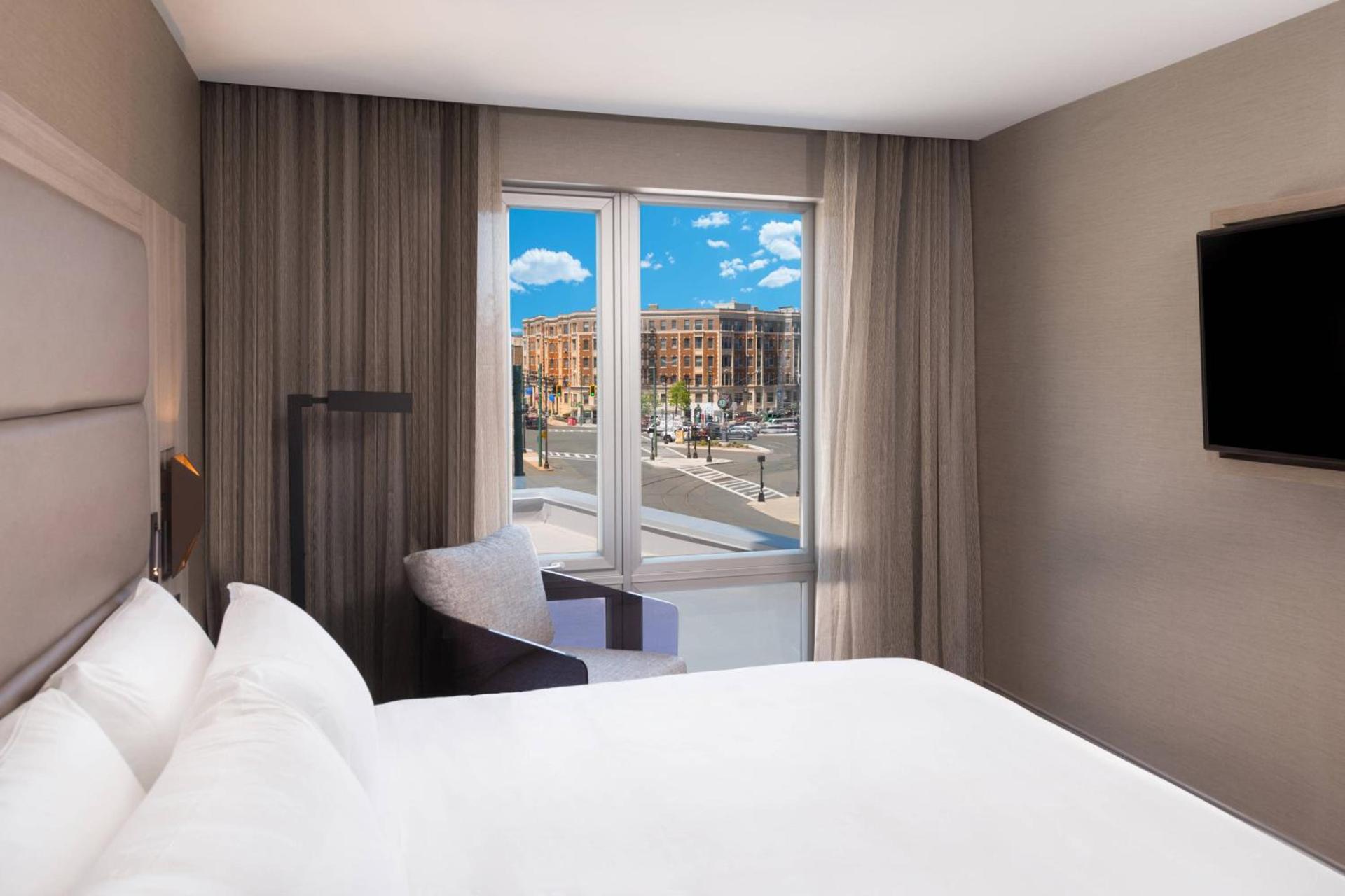 AC Hotel by Marriott Boston Cleveland Circle photo 18