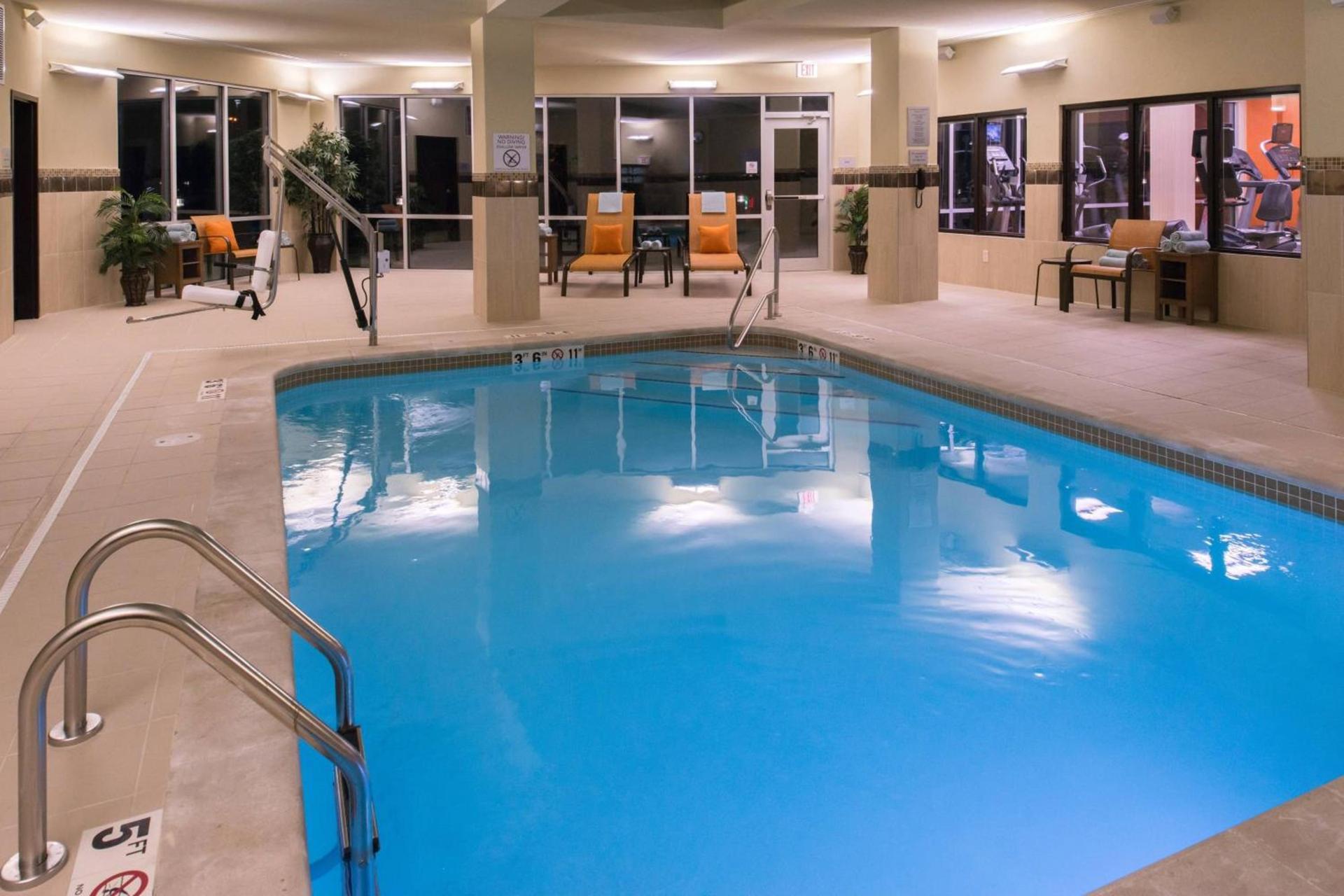 Courtyard by Marriott Hot Springs photo 23