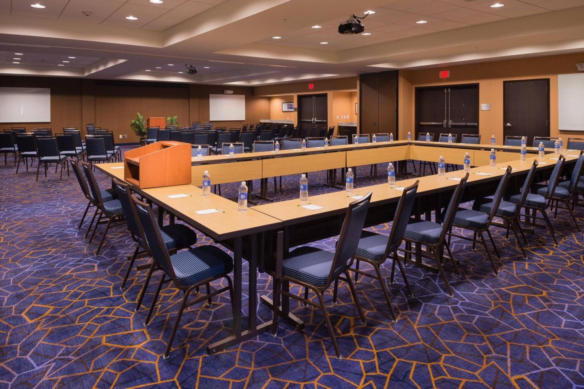 Courtyard by Marriott Hot Springs photo 29