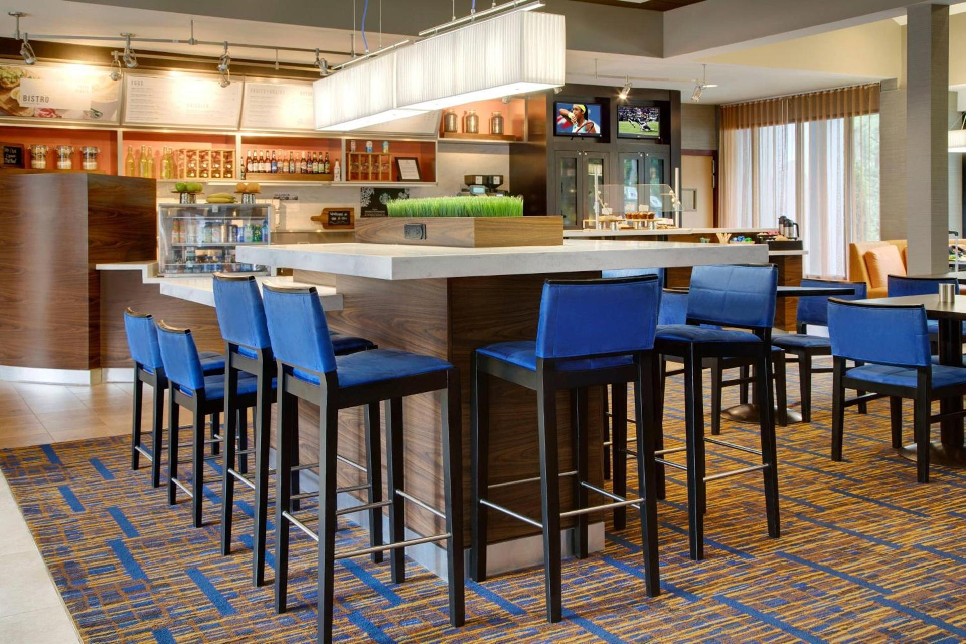 Courtyard by Marriott Atlanta Windy Hill/Ballpark photo 33