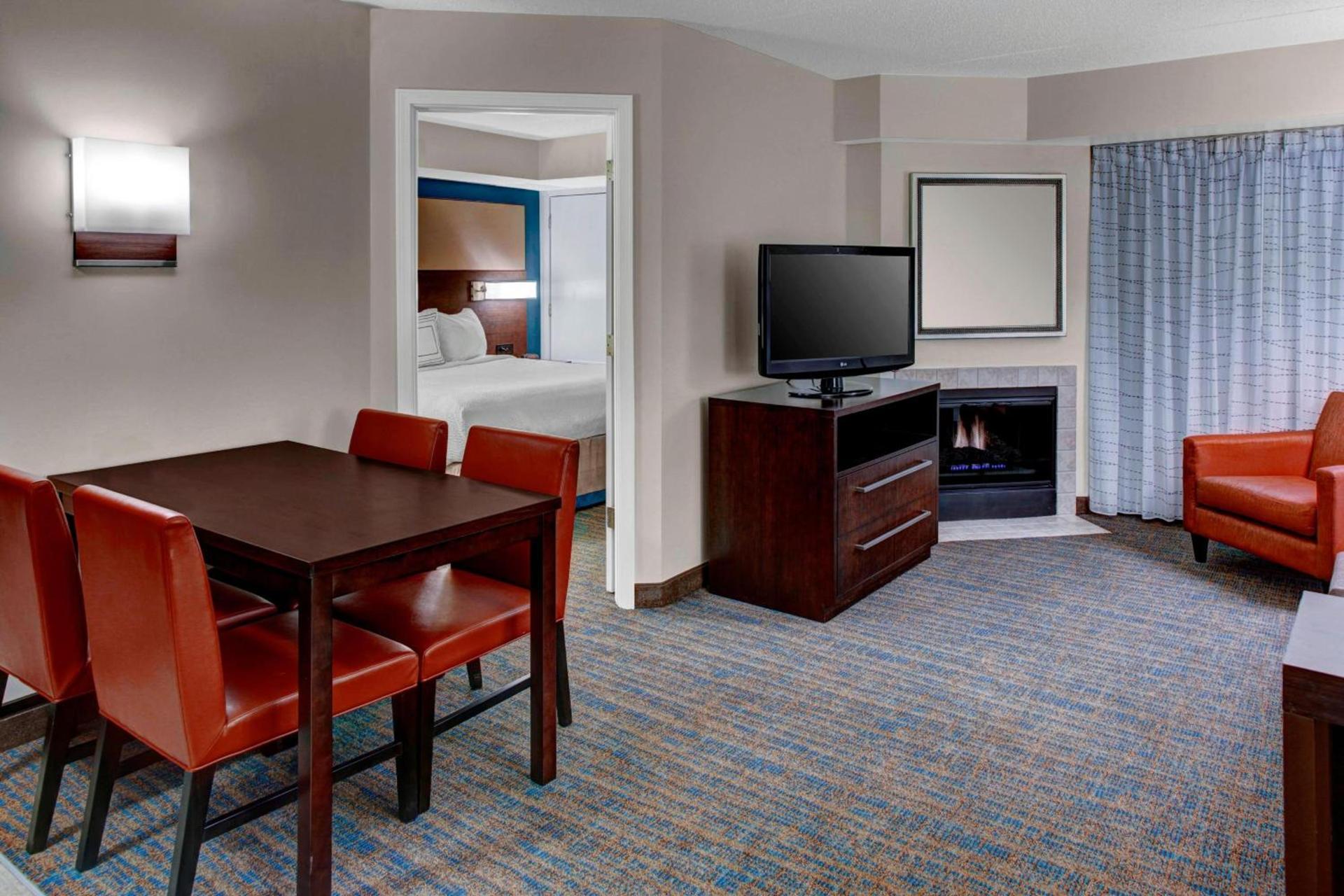 Residence Inn by Marriott Cleveland Beachwood photo 9