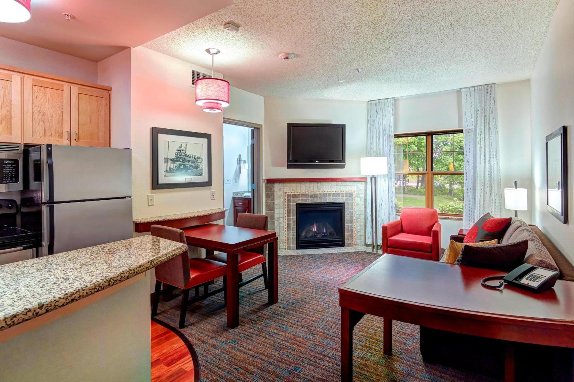 Residence Inn Minneapolis Plymouth photo 12