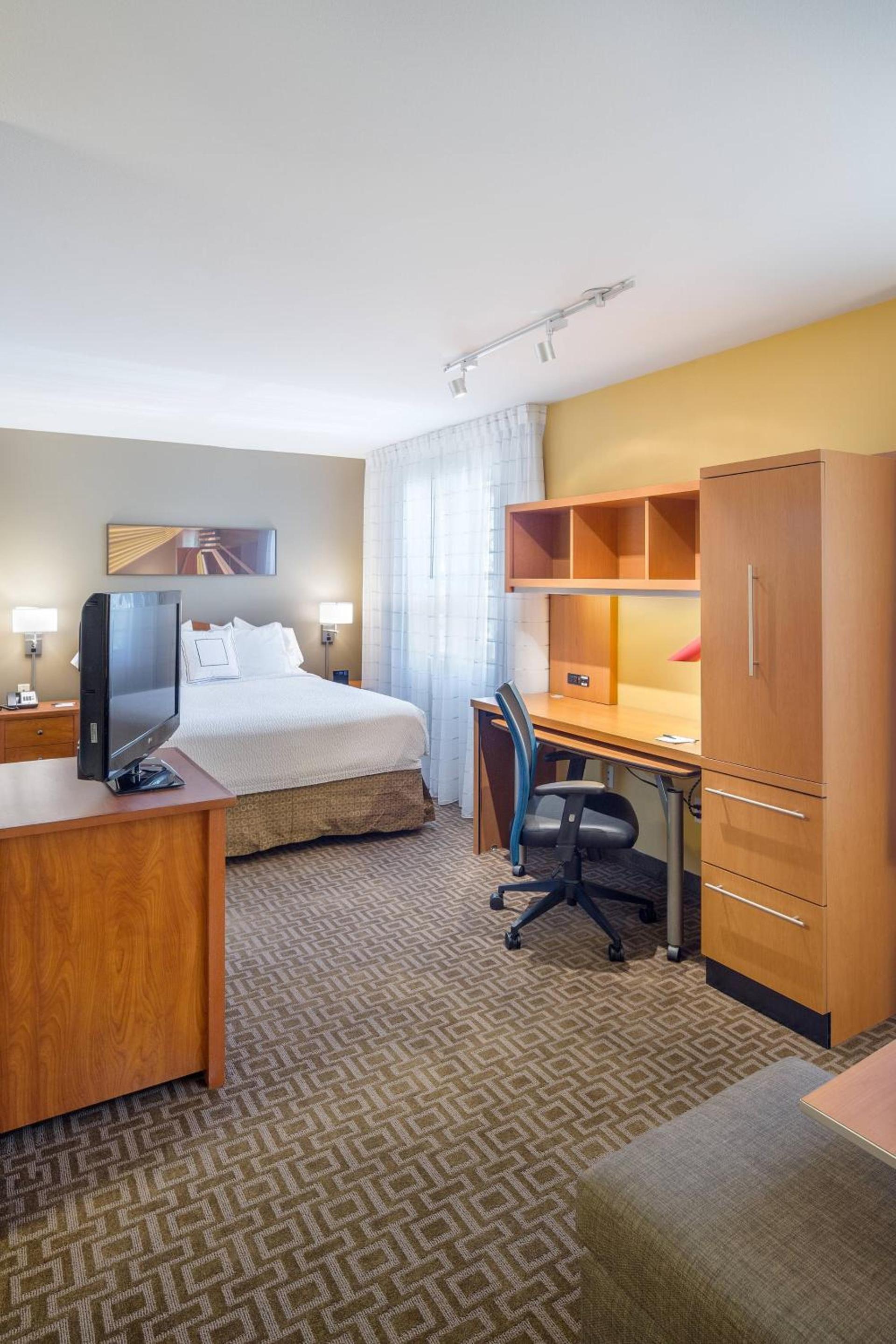 TownePlace Suites by Marriott Portland Hillsboro photo 9