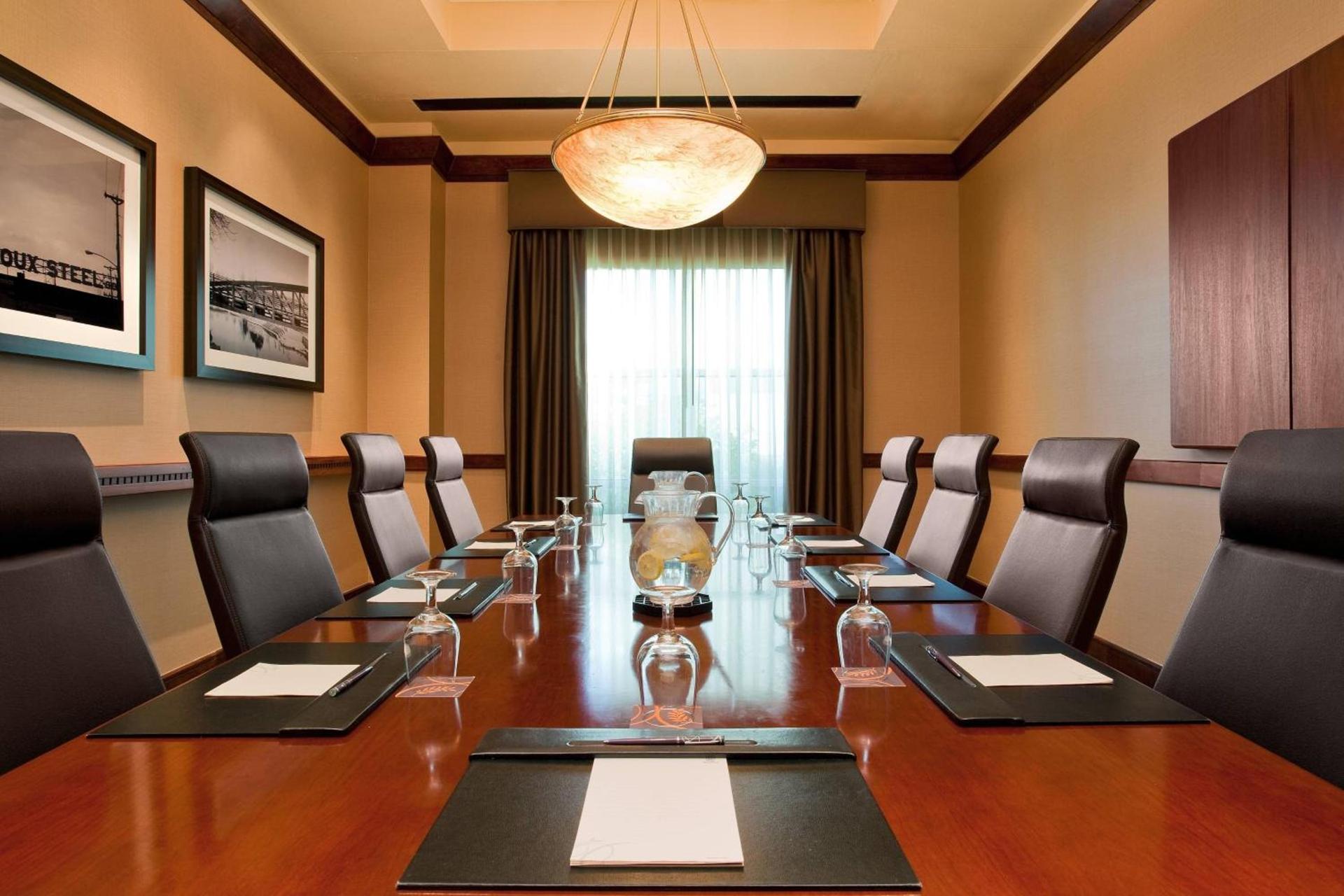 Sheraton Sioux Falls Hotel & Convention Center photo 25