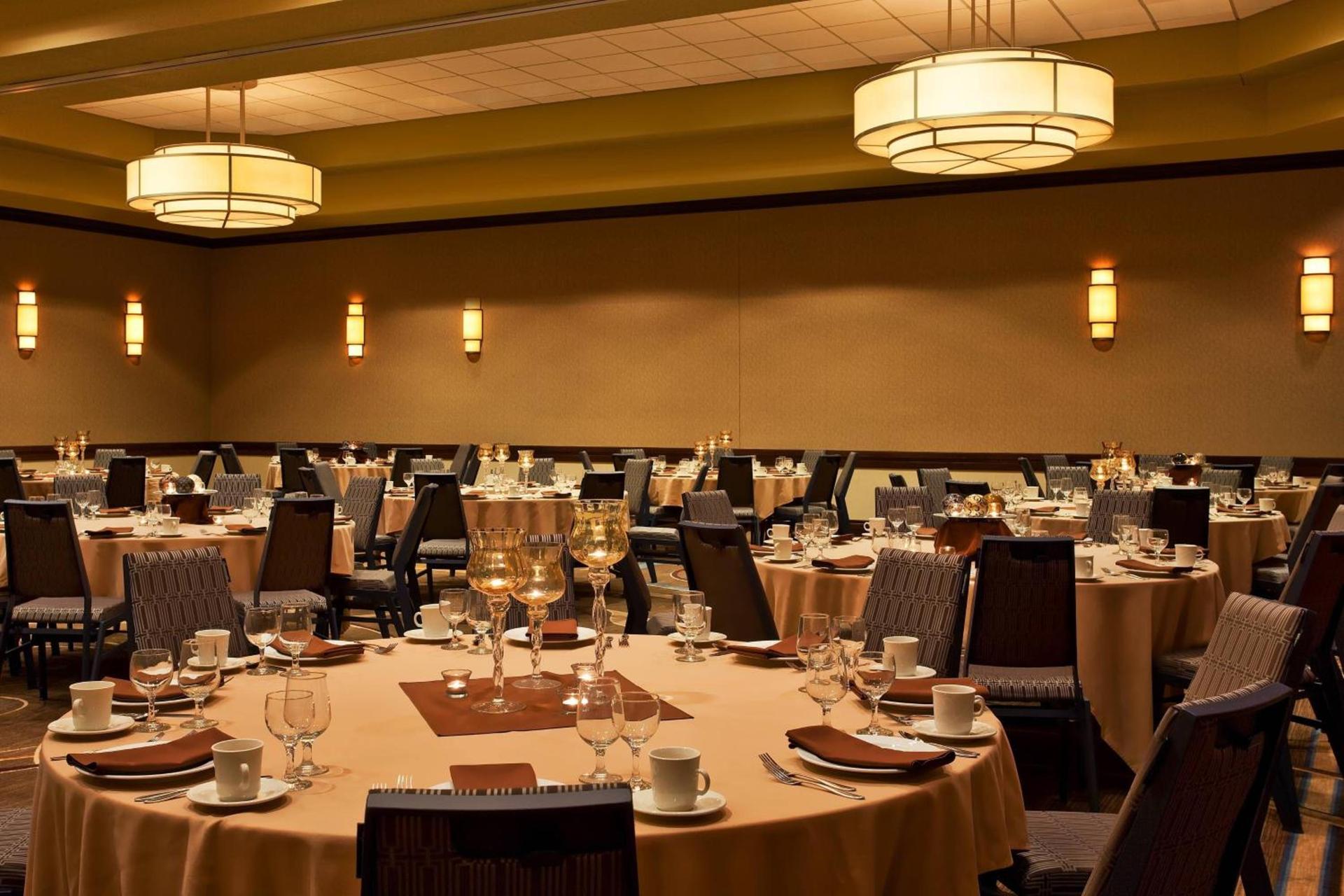 Sheraton Sioux Falls Hotel & Convention Center photo 29