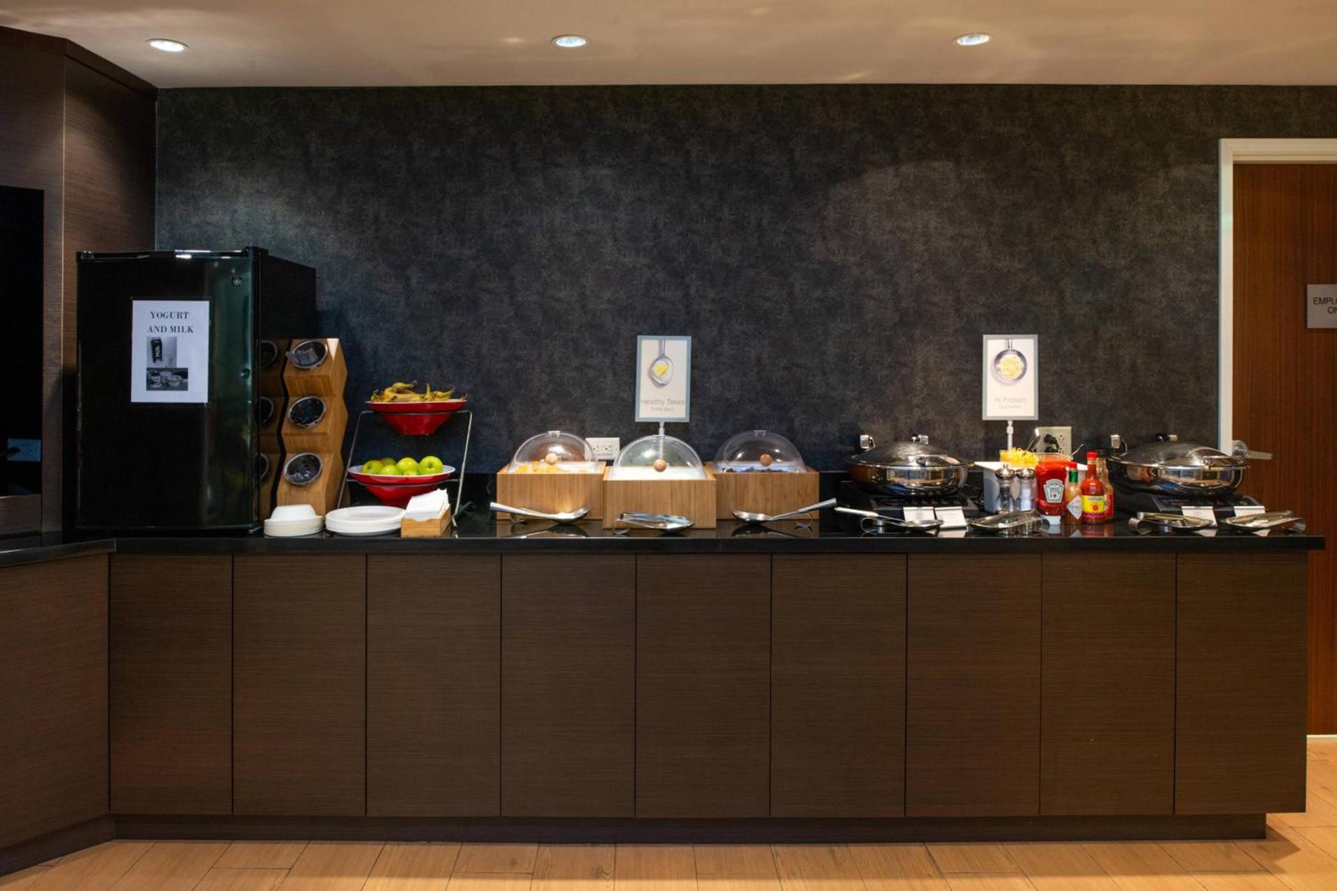 Fairfield Inn & Suites by Marriott Cedar Rapids photo 35
