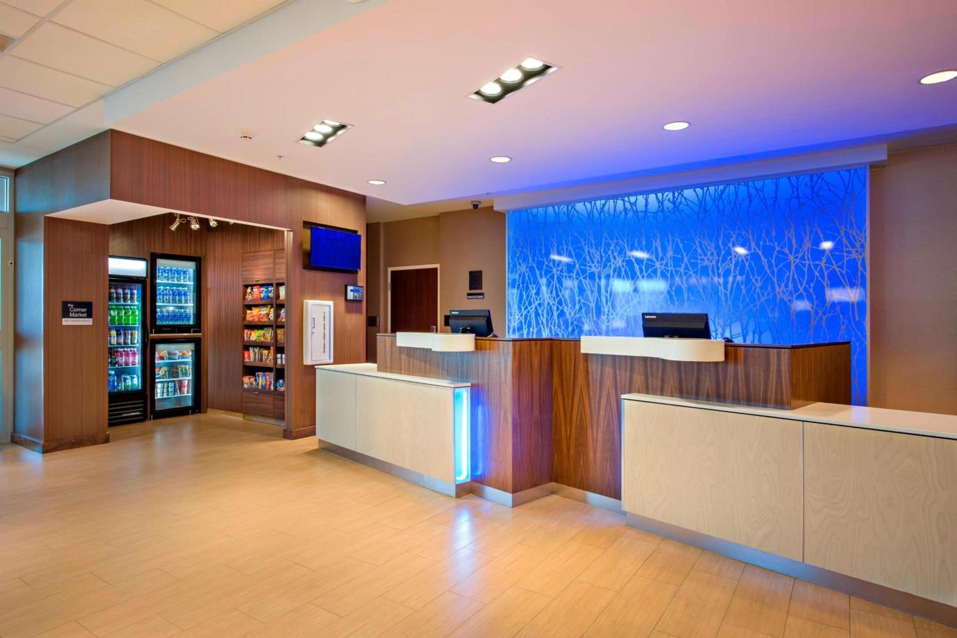 Fairfield Inn & Suites by Marriott Phoenix Tempe/Airport photo 3