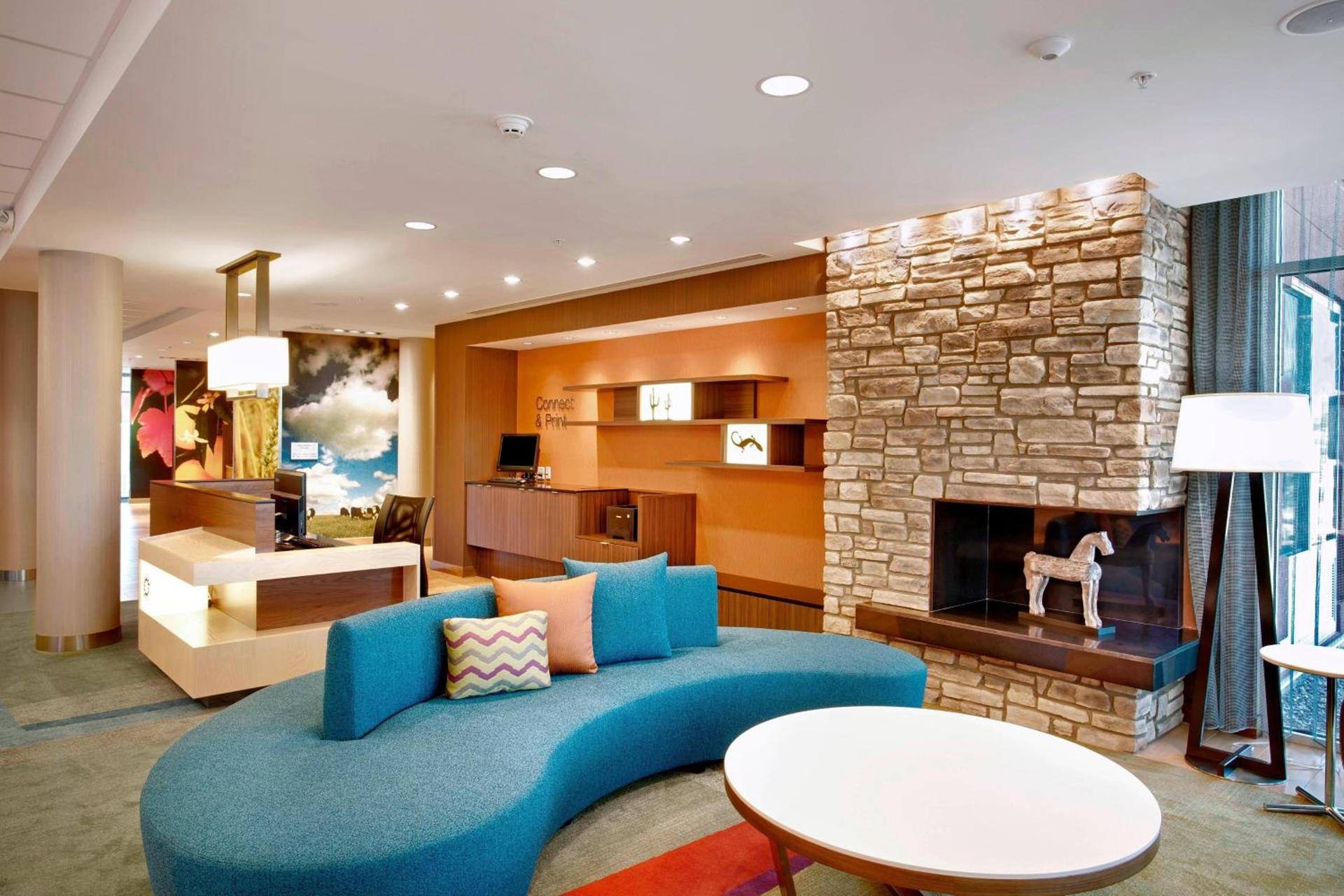 Fairfield Inn & Suites by Marriott Phoenix Tempe/Airport photo 2