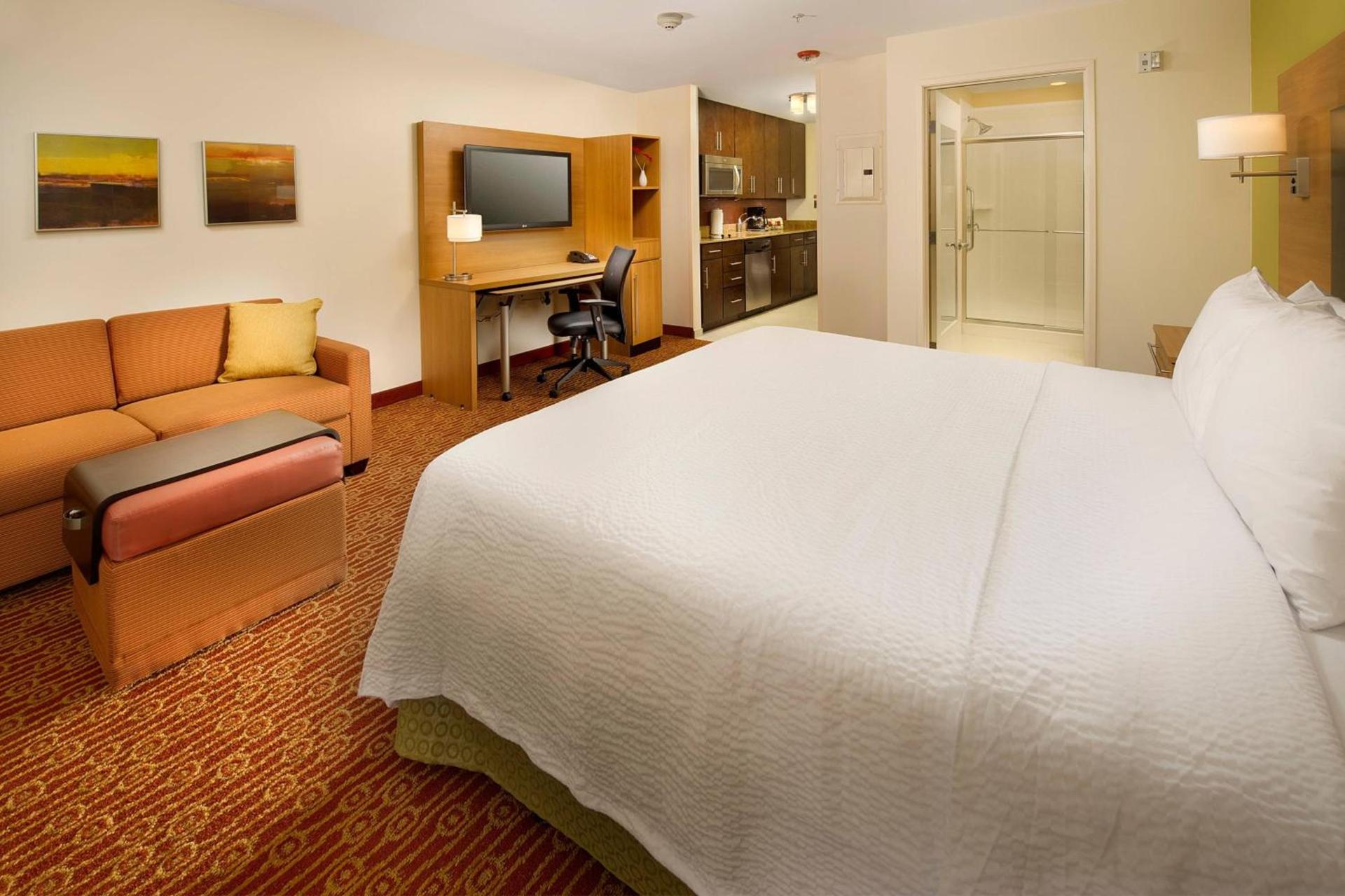 TownePlace Suites by Marriott Eagle Pass photo 9