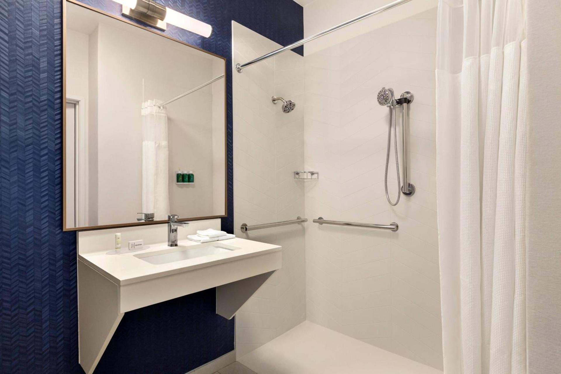 Fairfield Inn by Marriott Erie Millcreek Mall photo 14
