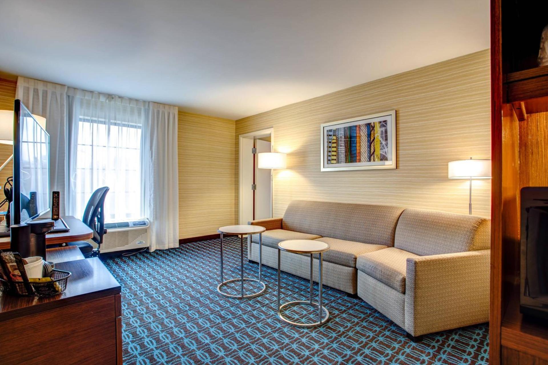 Fairfield Inn & Suites by Marriott Springfield Holyoke photo 7
