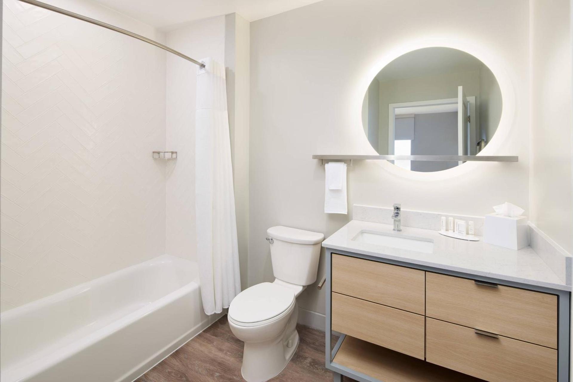 TownePlace Suites by Marriott Plant City photo 16