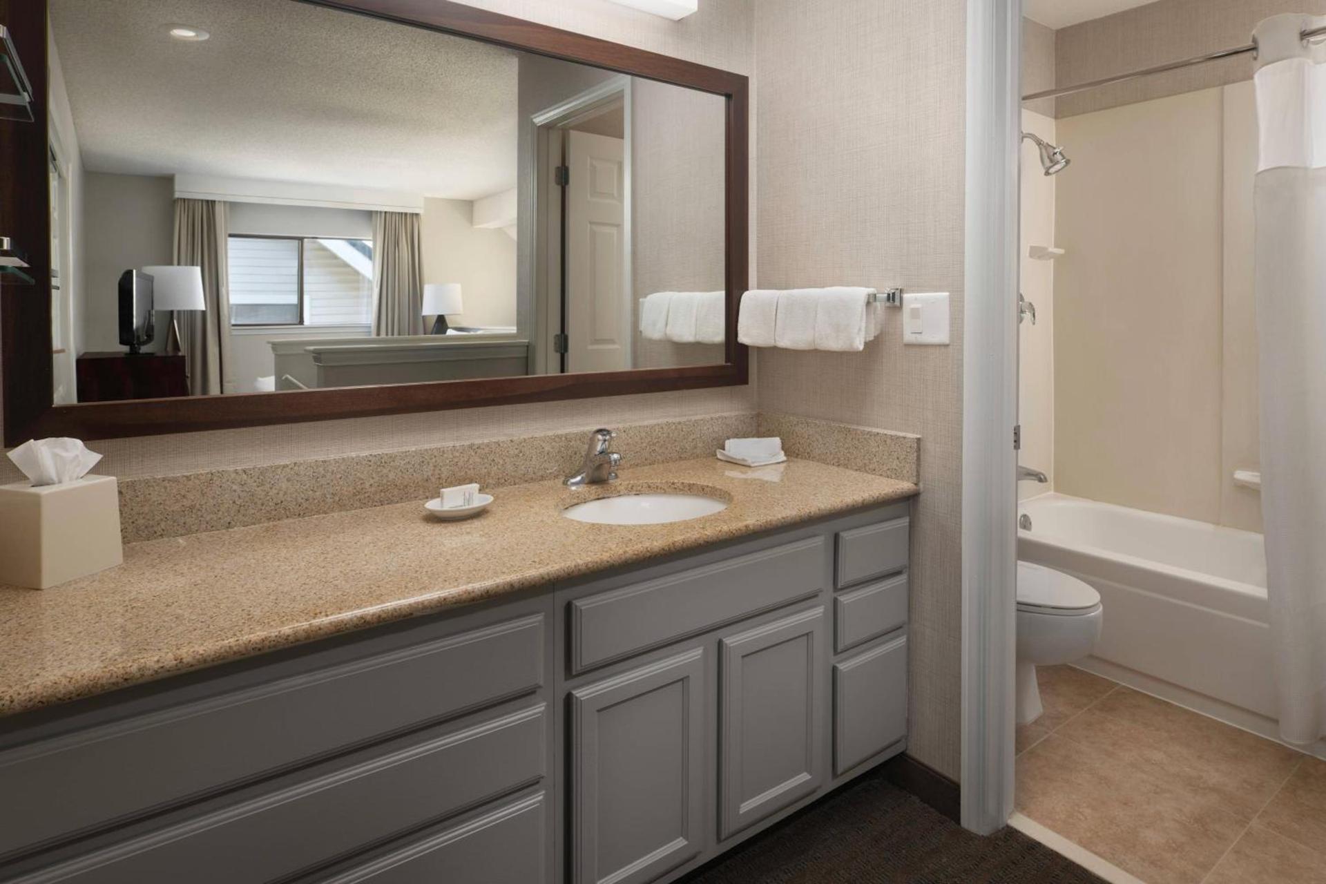 Residence Inn by Marriott Seattle/Bellevue photo 51
