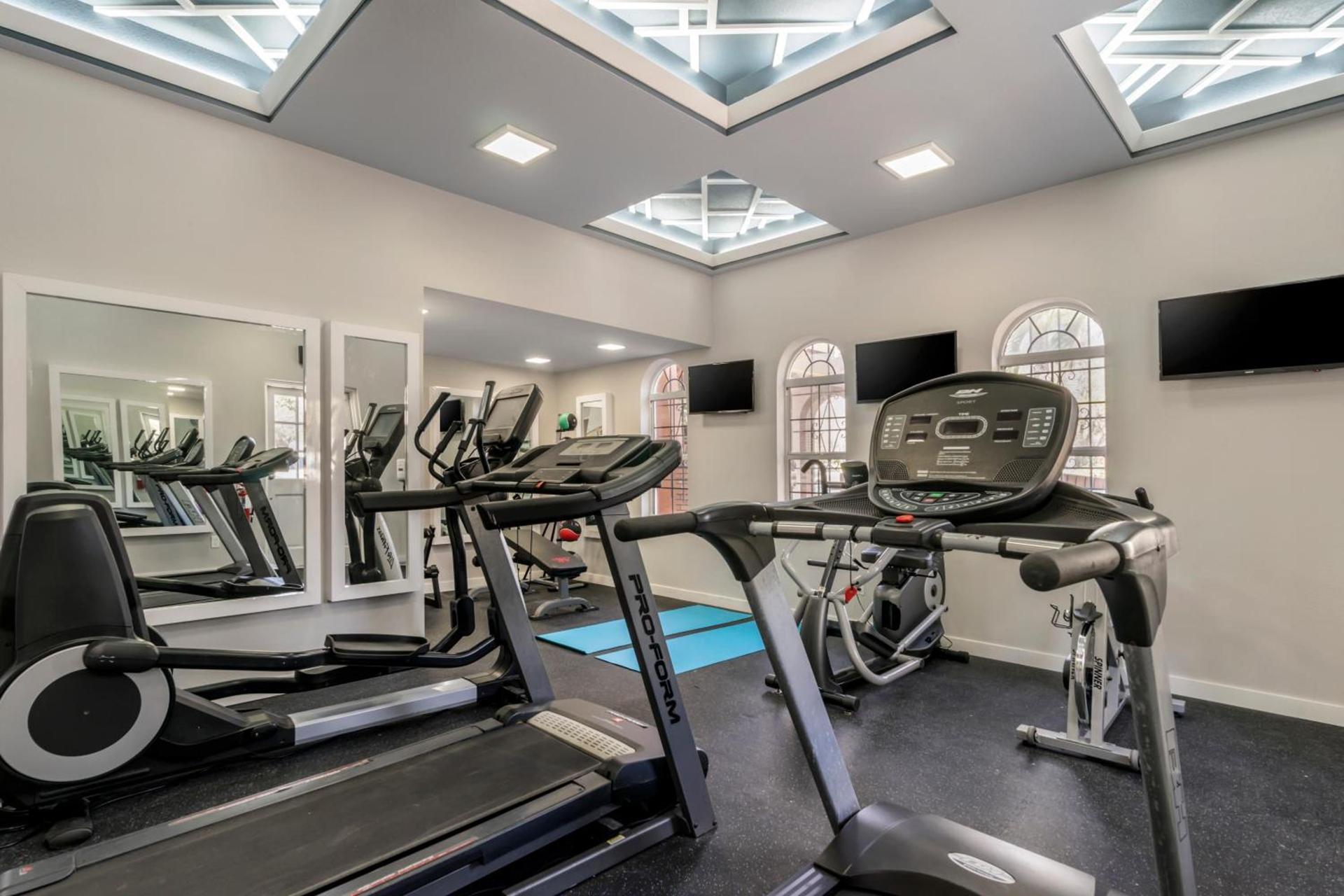 Clarion Pointe Tampa-Brandon Near Fairgrounds and Casino photo 46
