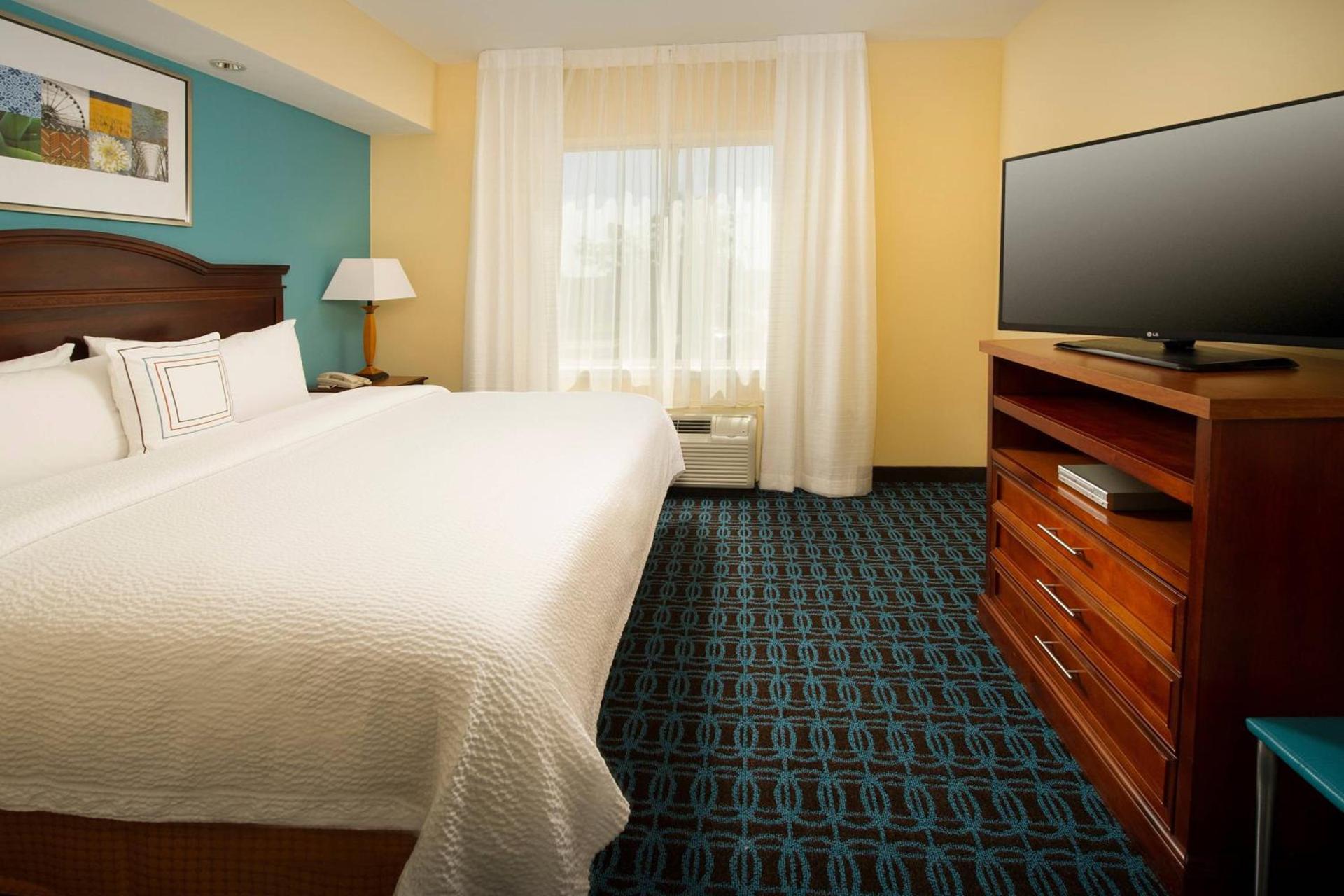 Fairfield Inn & Suites by Marriott Marshall photo 11