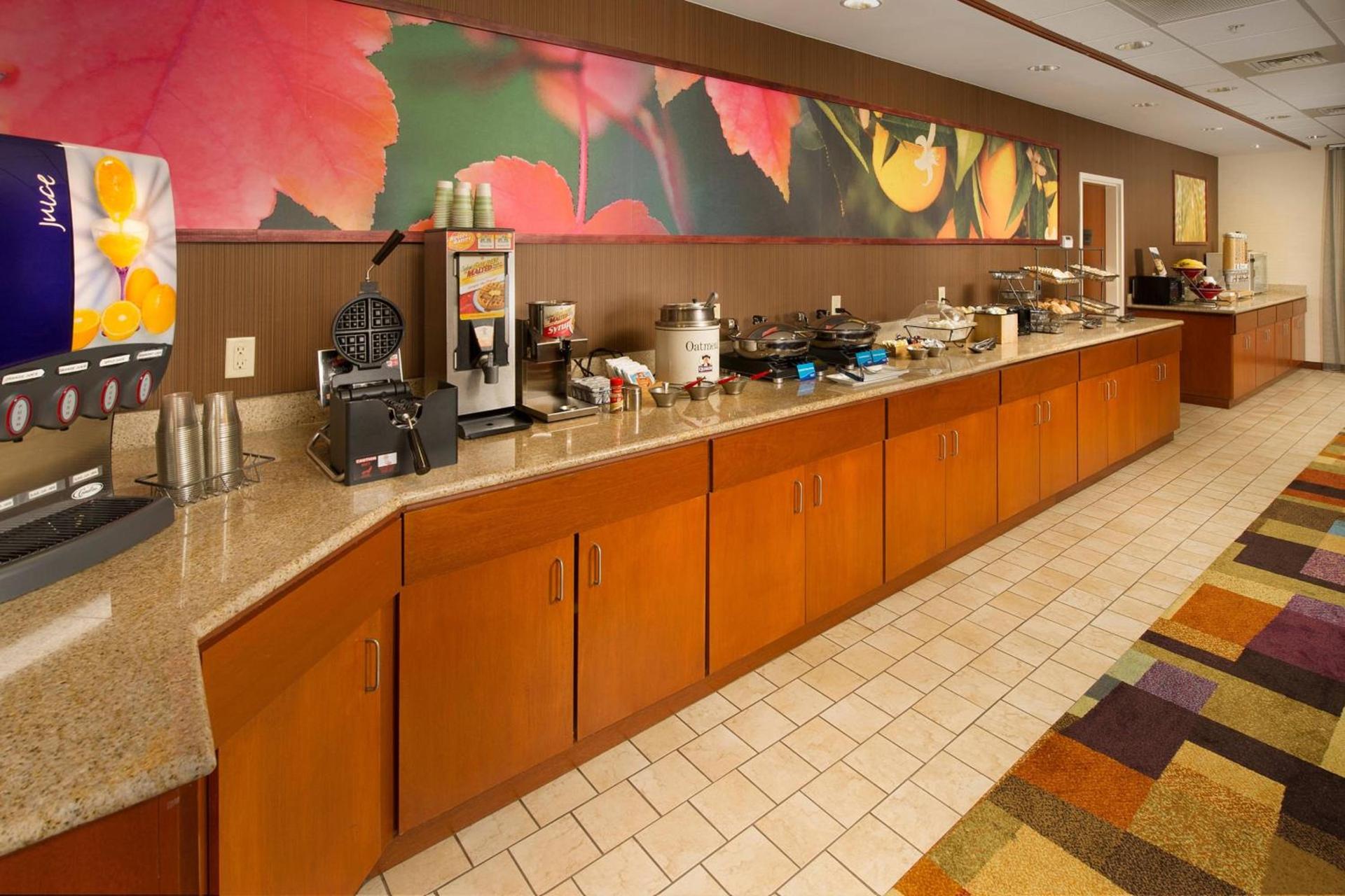Fairfield Inn & Suites by Marriott Marshall photo 14