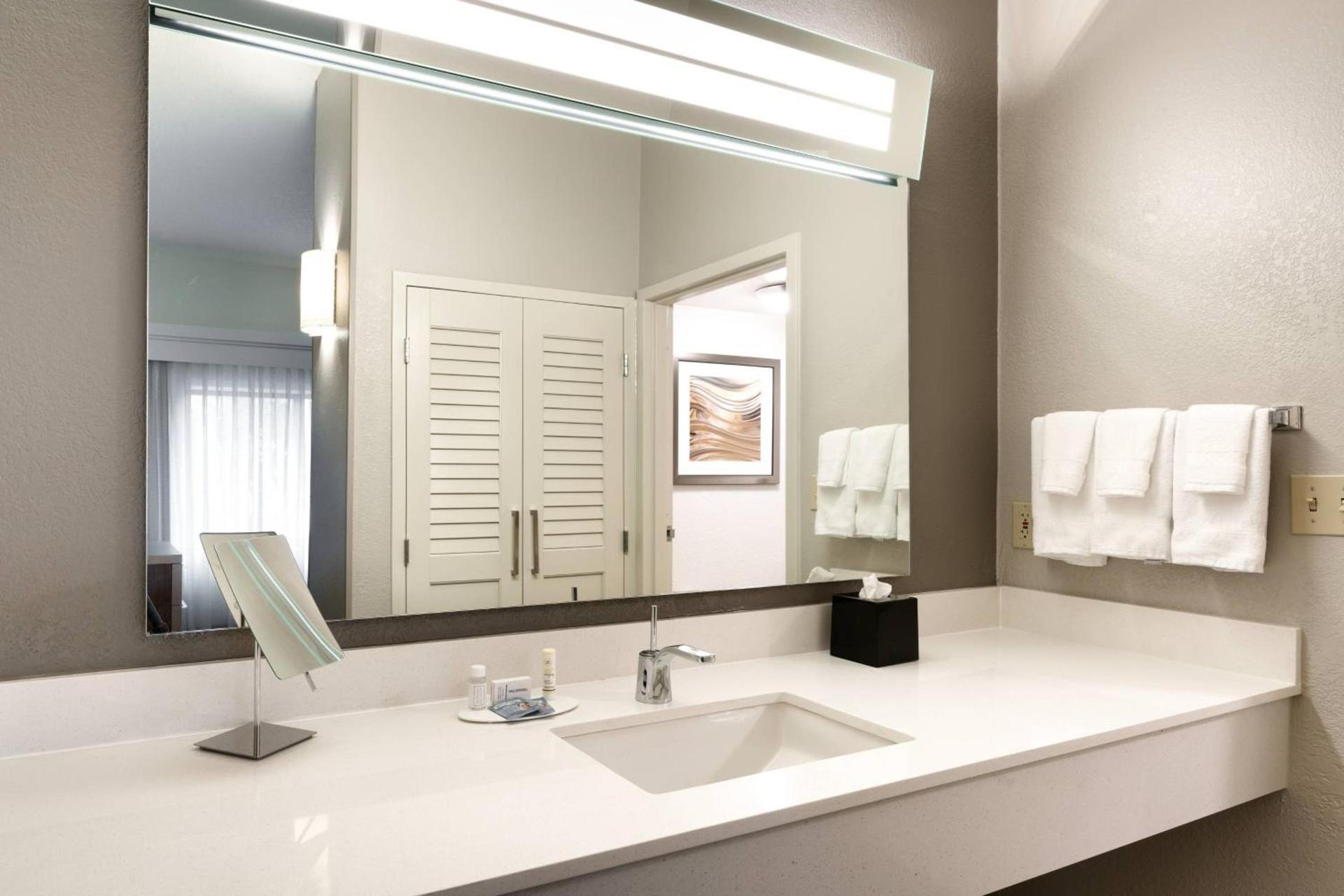 Courtyard by Marriott Oklahoma City Northwest photo 27
