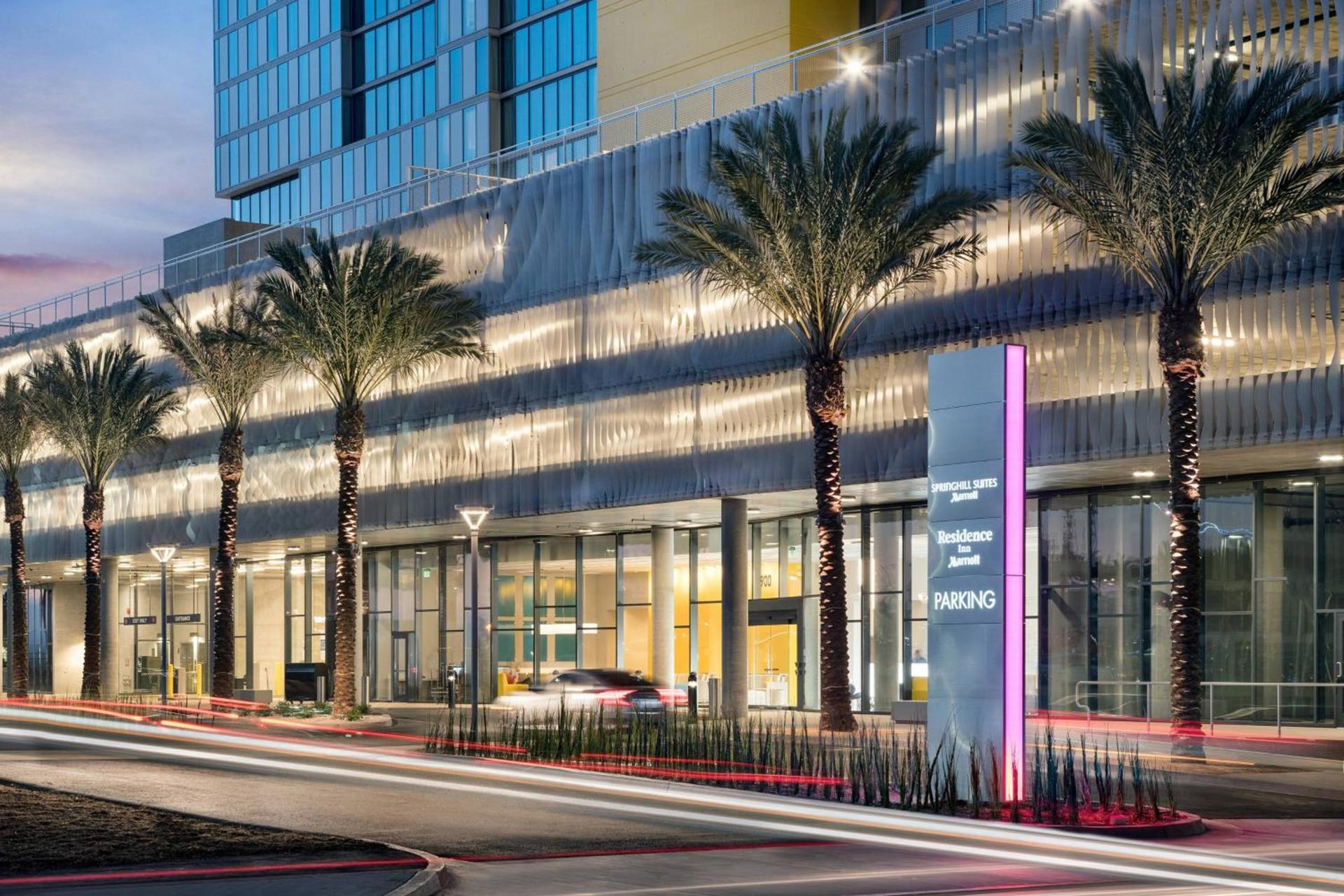 SpringHill Suites by Marriott San Diego Downtown/Bayfront photo 3