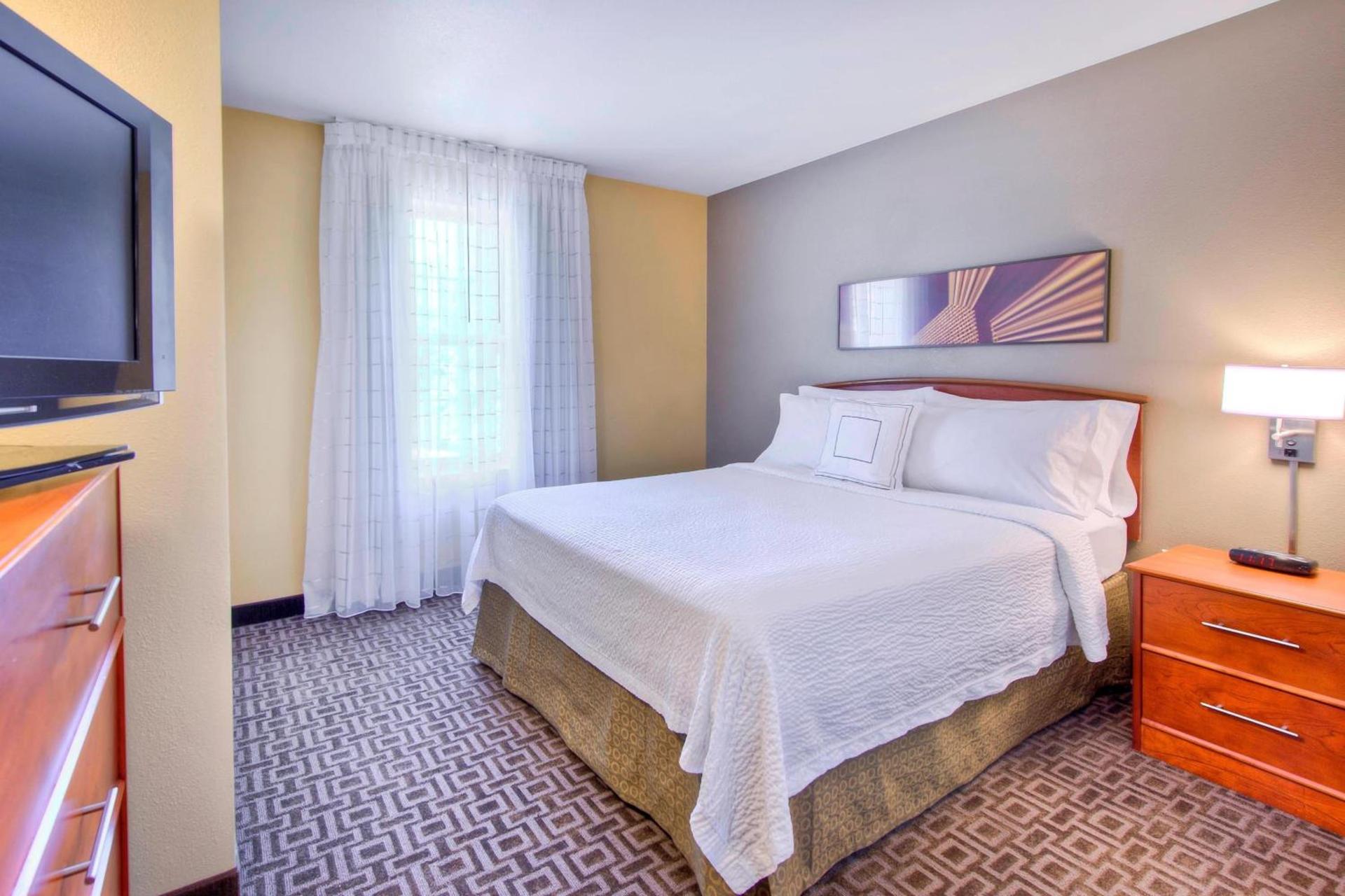 TownePlace Suites Raleigh Cary/Weston Parkway photo 18