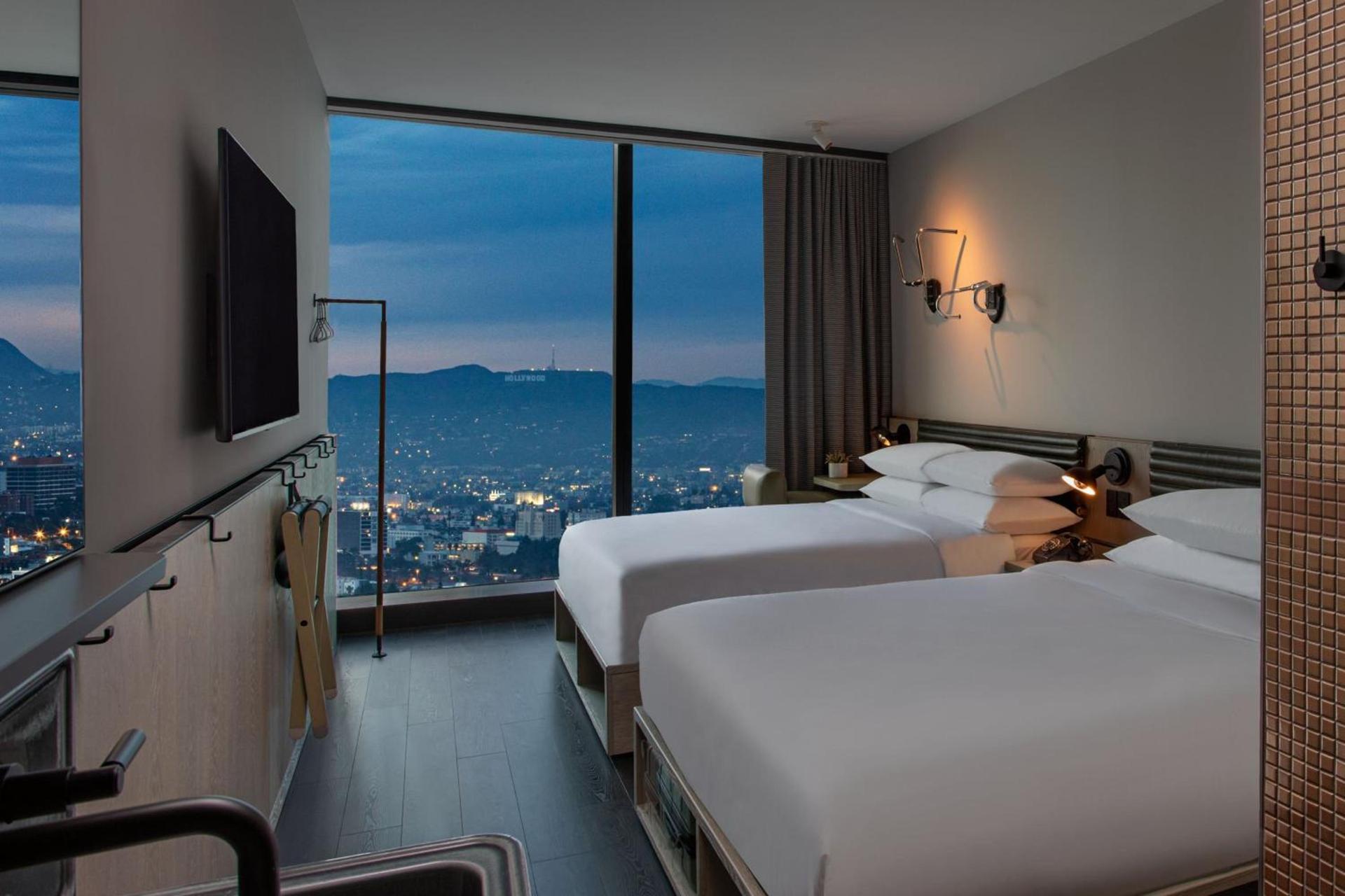 Moxy Downtown Los Angeles photo 13