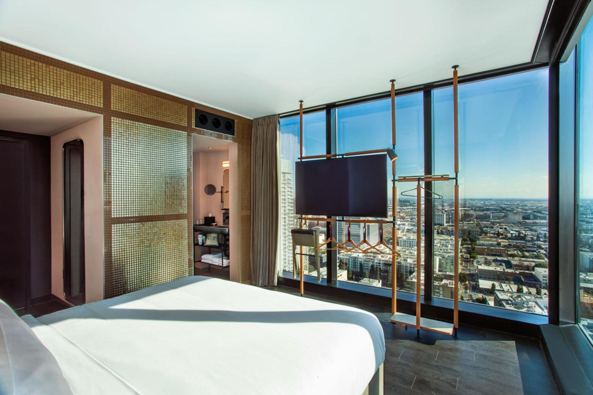 Moxy Downtown Los Angeles photo 14