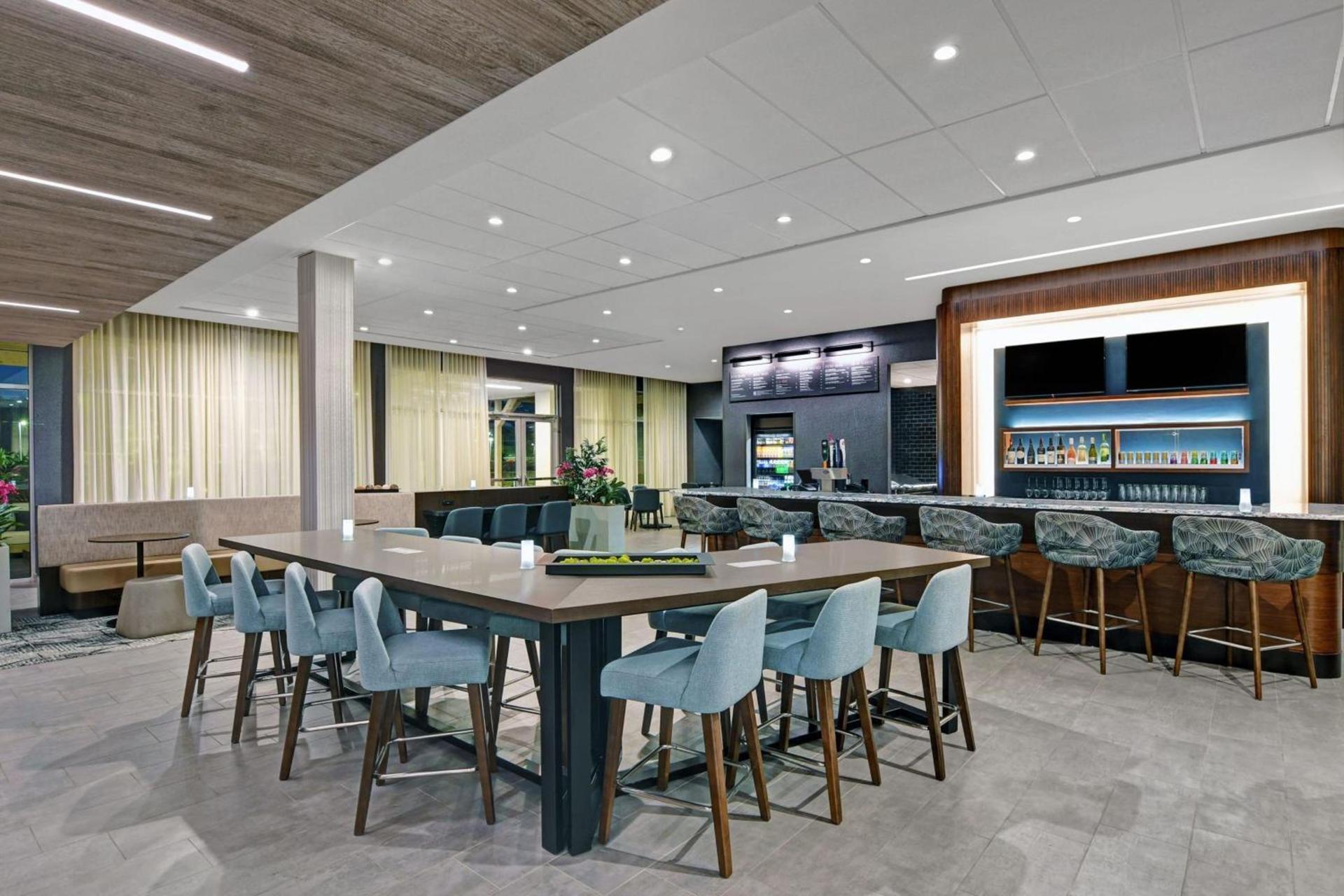 Courtyard by Marriott Hamilton photo 20