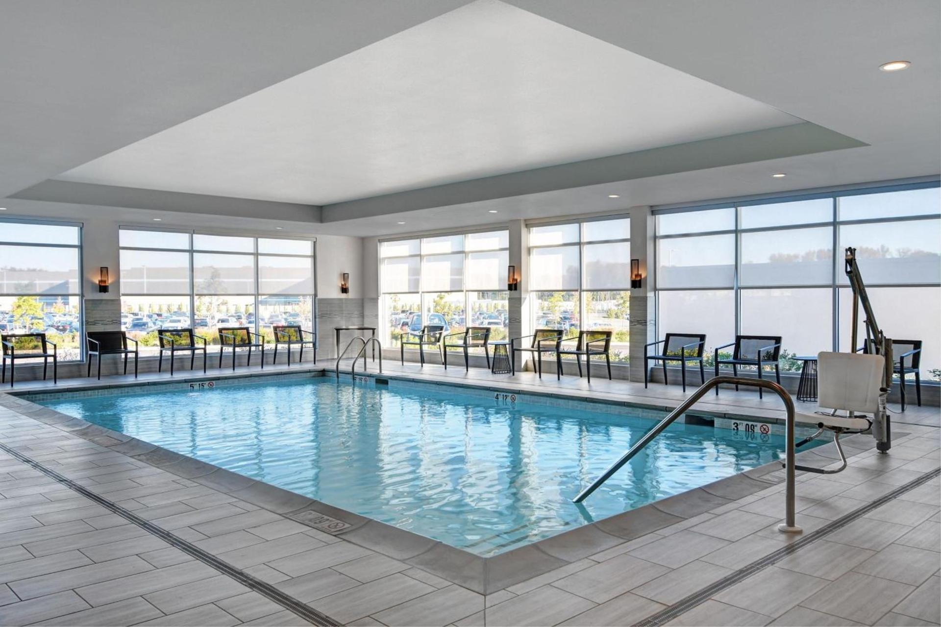 Courtyard by Marriott Hamilton photo 10