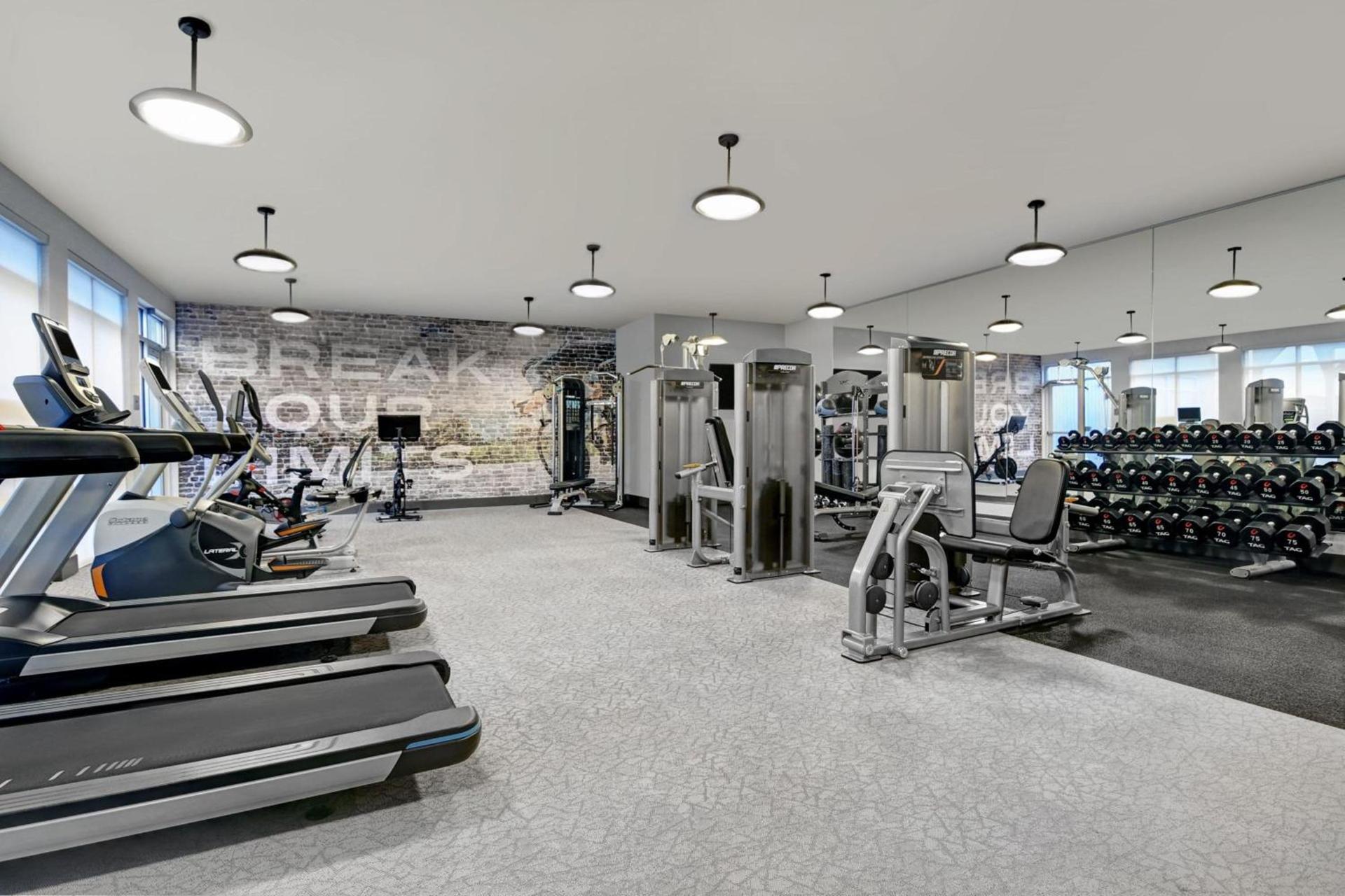 Courtyard by Marriott Hamilton photo 15