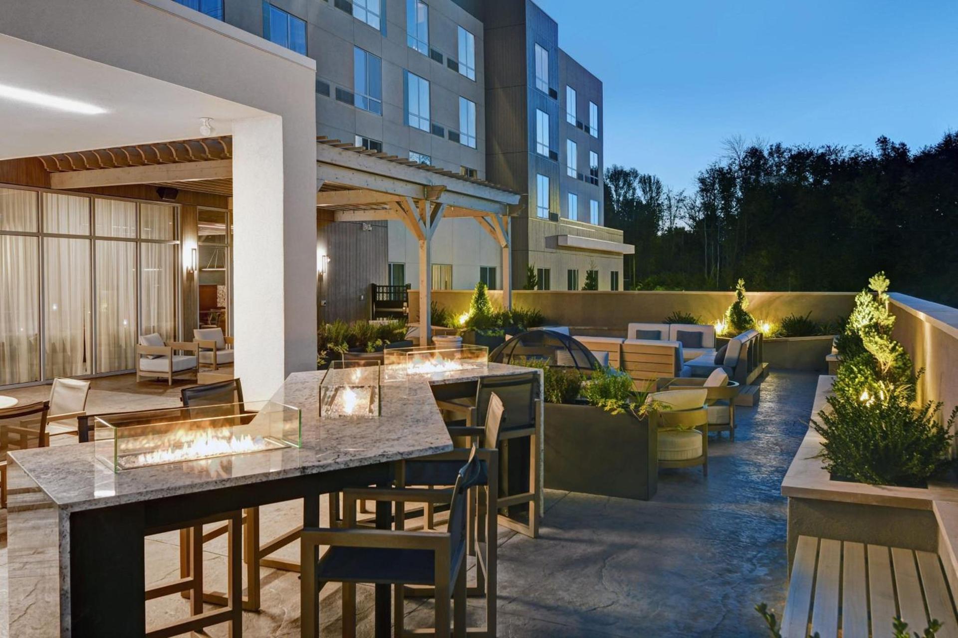 Courtyard by Marriott Hamilton photo 3