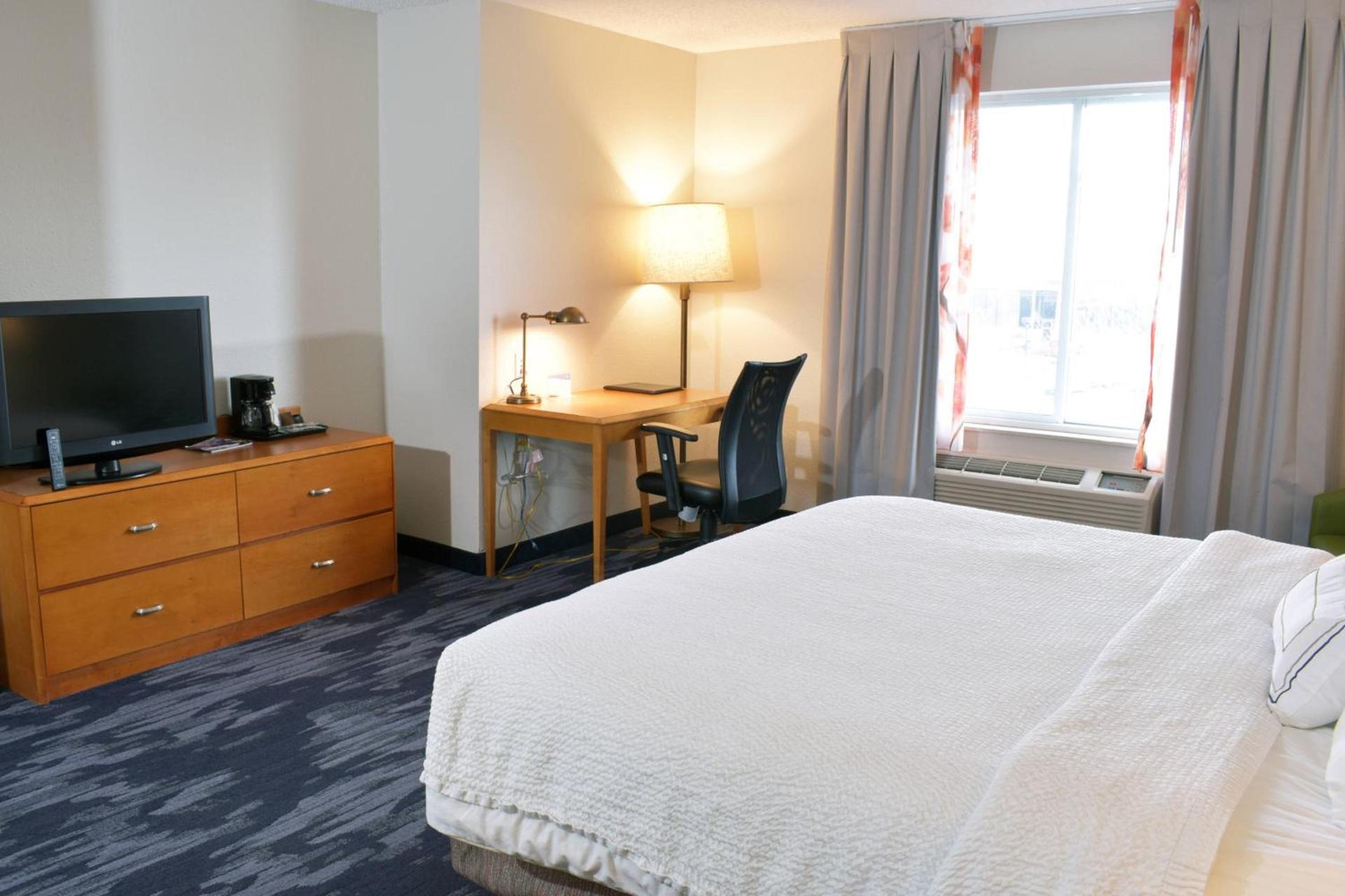 Fairfield Inn & Suites Indianapolis East photo 8