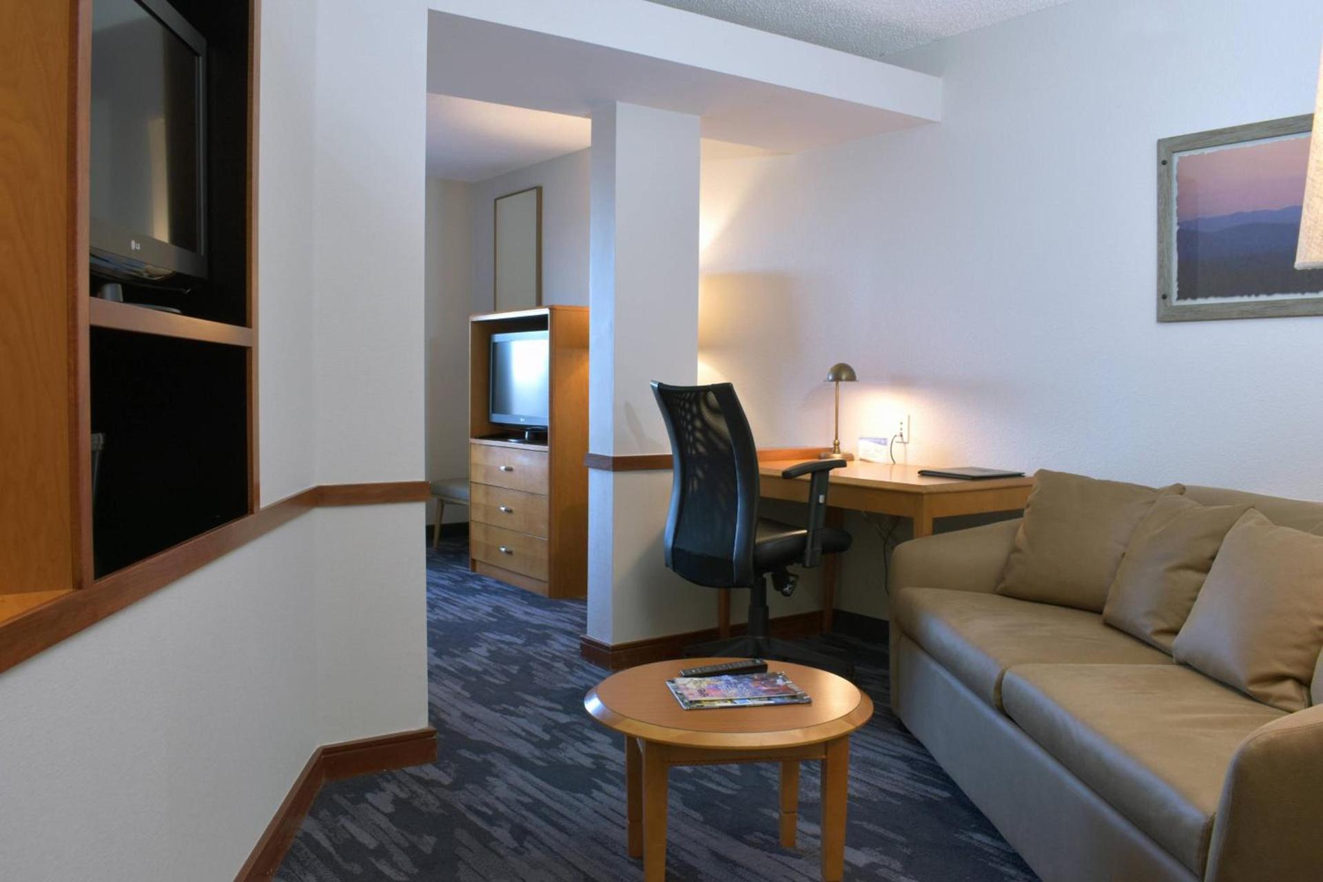 Fairfield Inn & Suites Indianapolis East photo 9