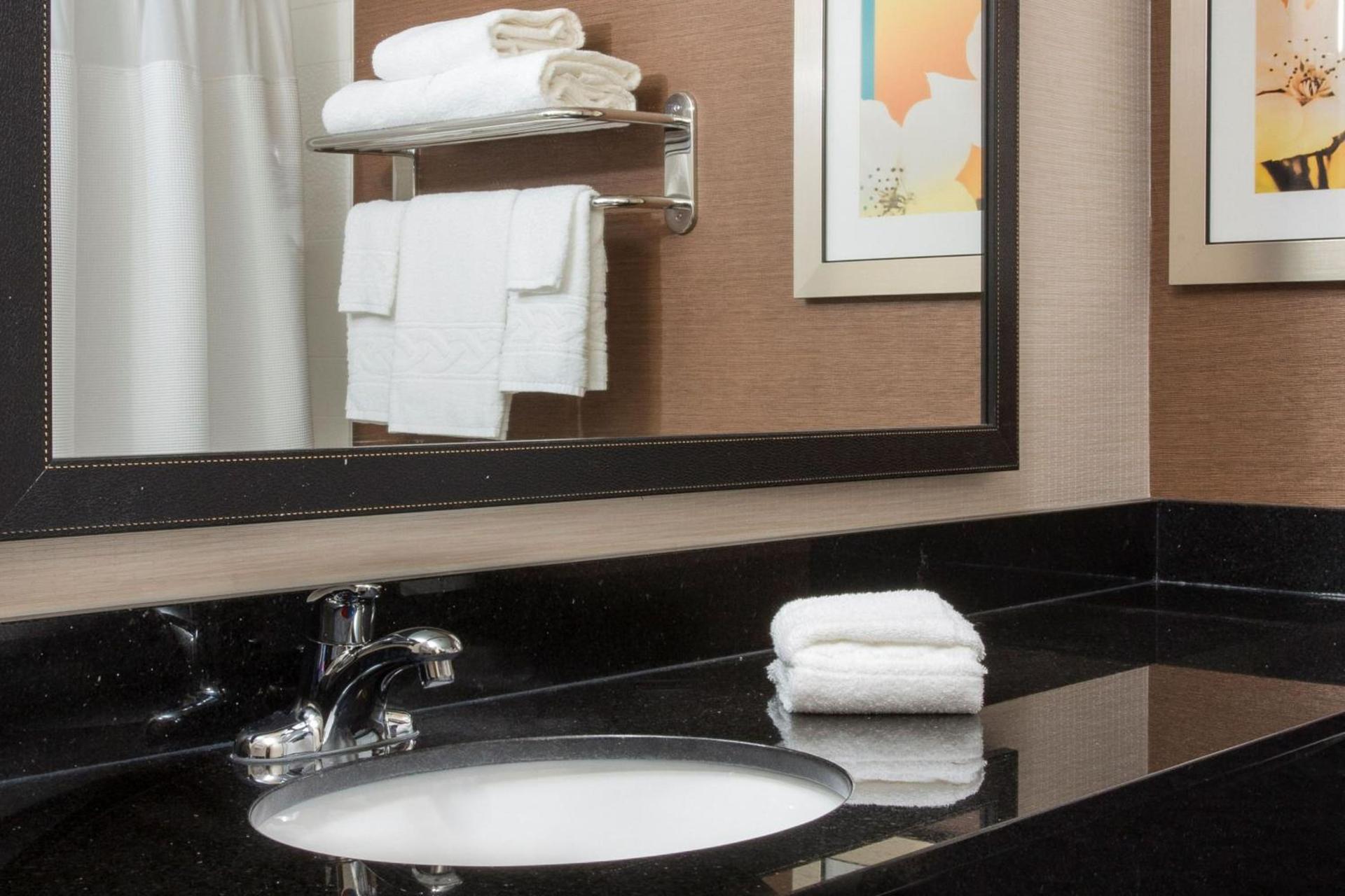 Fairfield Inn & Suites Greeley photo 8