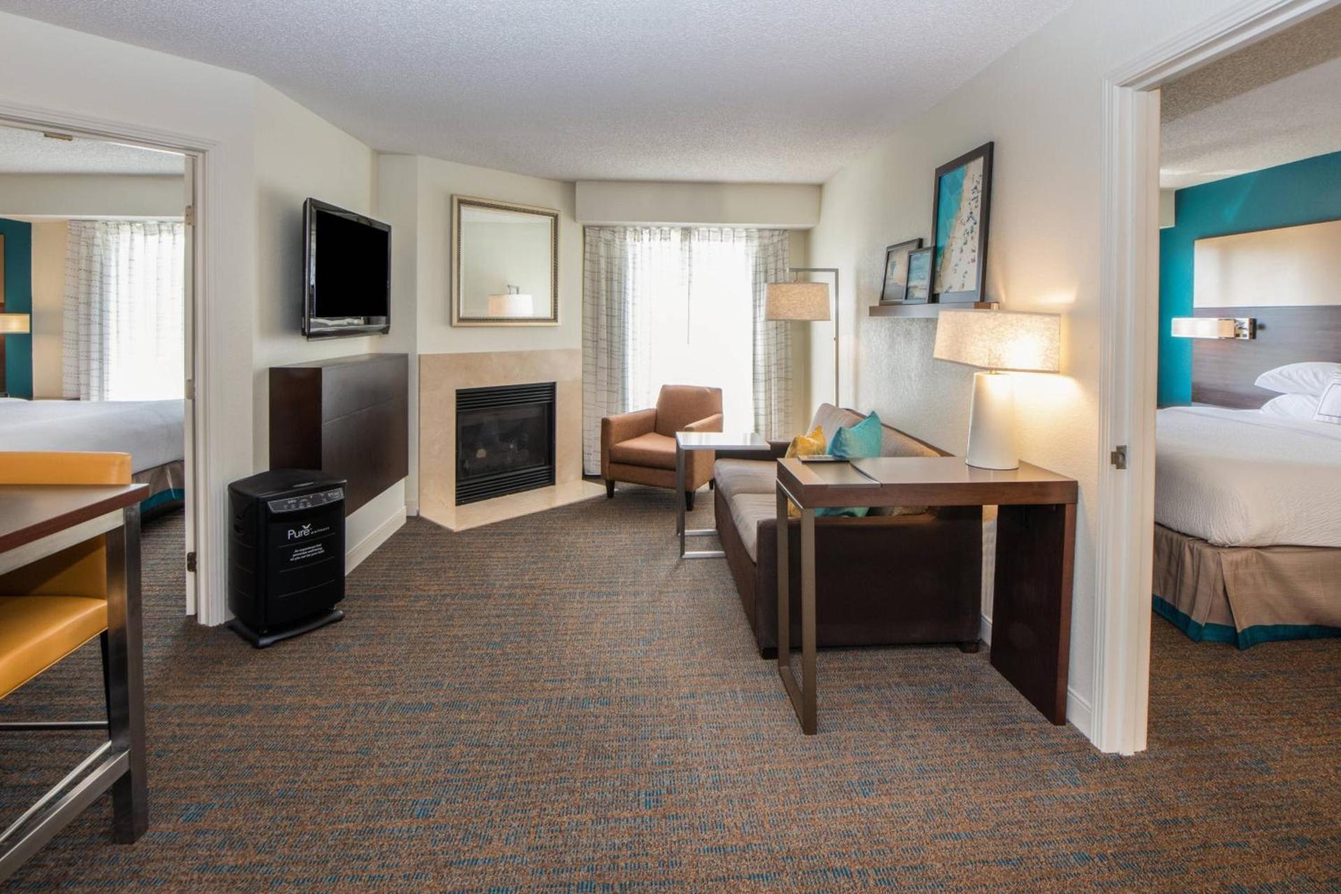 Residence Inn by Marriott Jacksonville Butler Boulevard photo 8