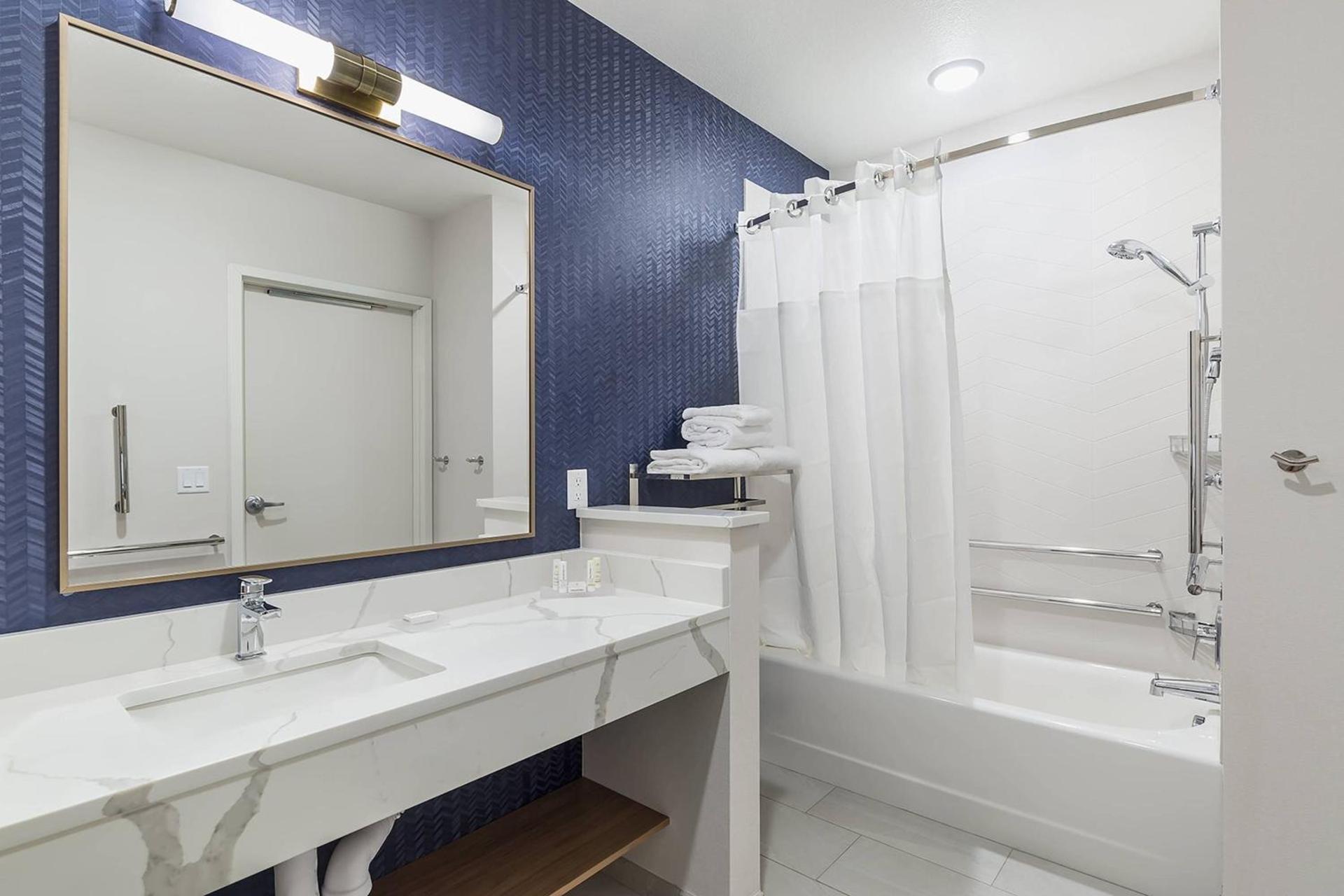 Fairfield Inn & Suites by Marriott Minneapolis North/Blaine photo 7