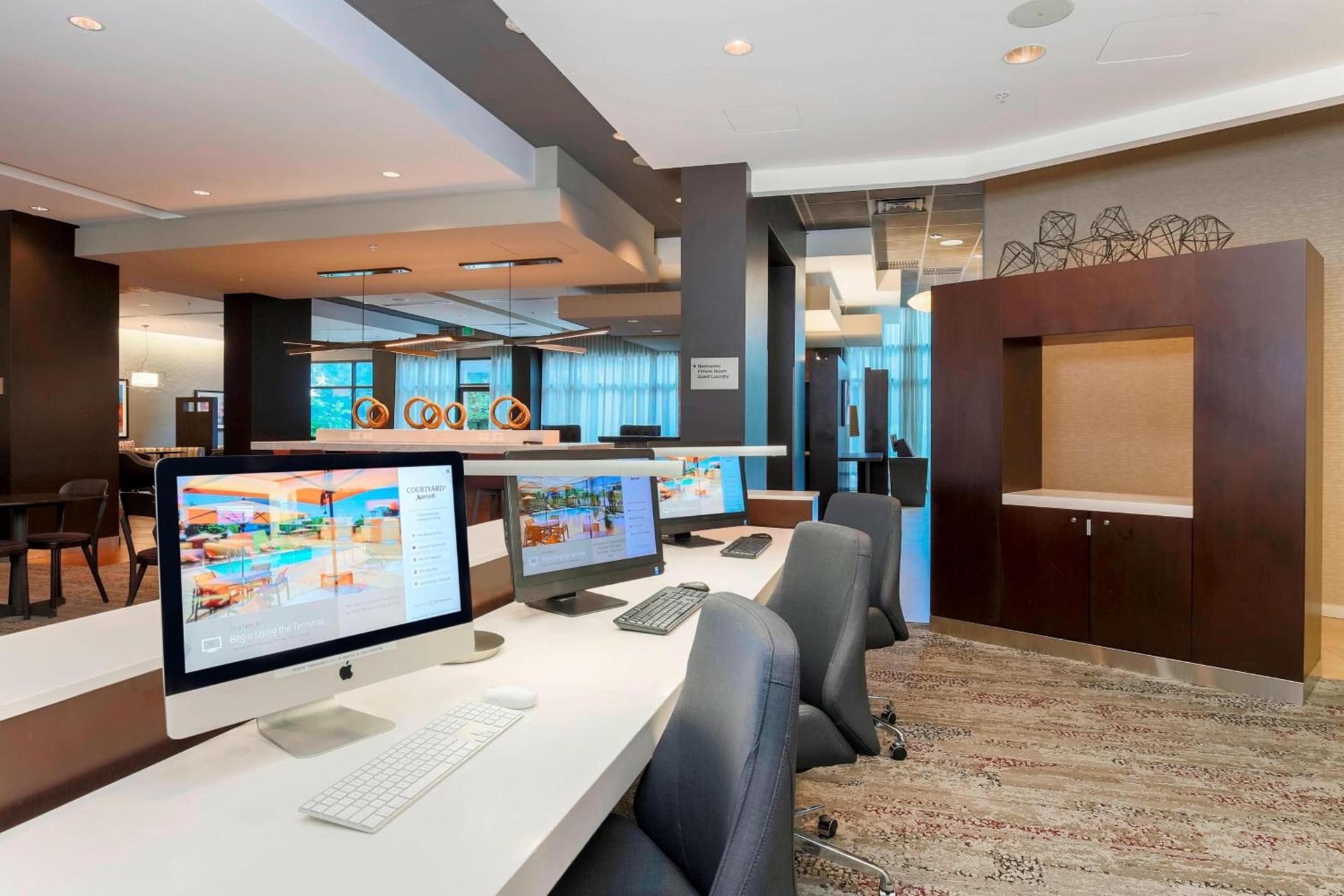 Courtyard by Marriott San Jose Campbell photo 12
