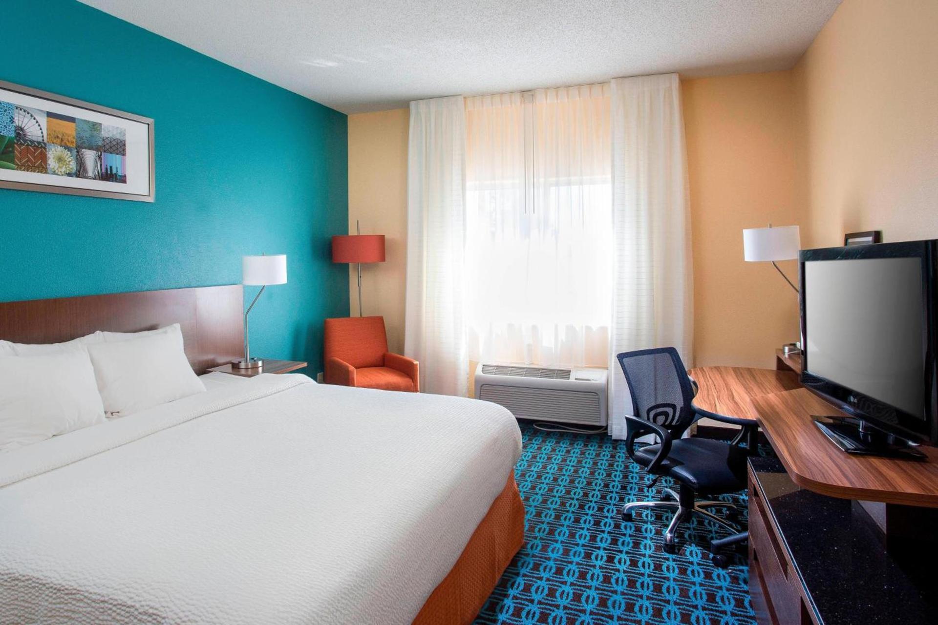 Fairfield Inn & Suites Peru photo 5