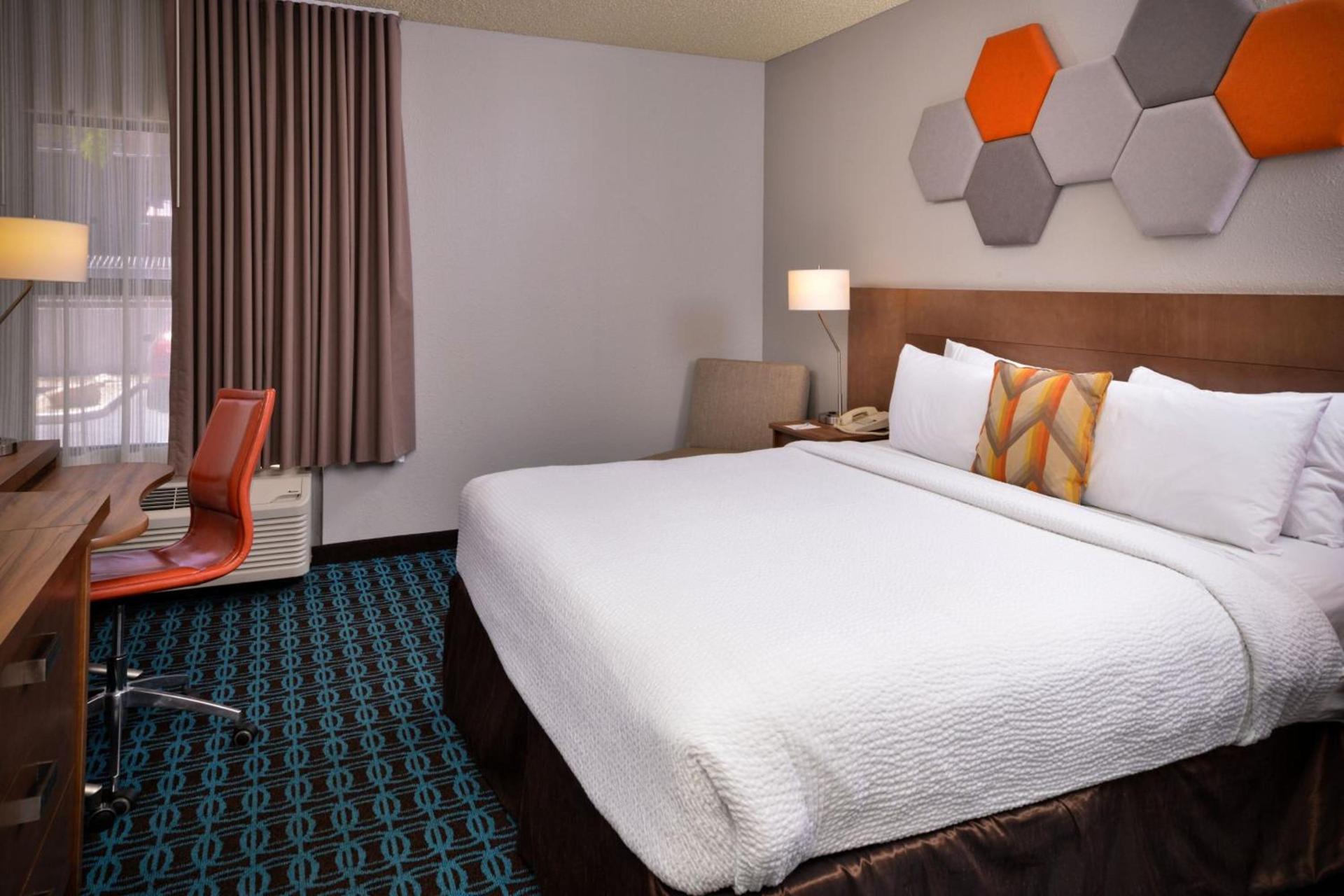 Fairfield Inn Las Vegas Convention Center photo 12