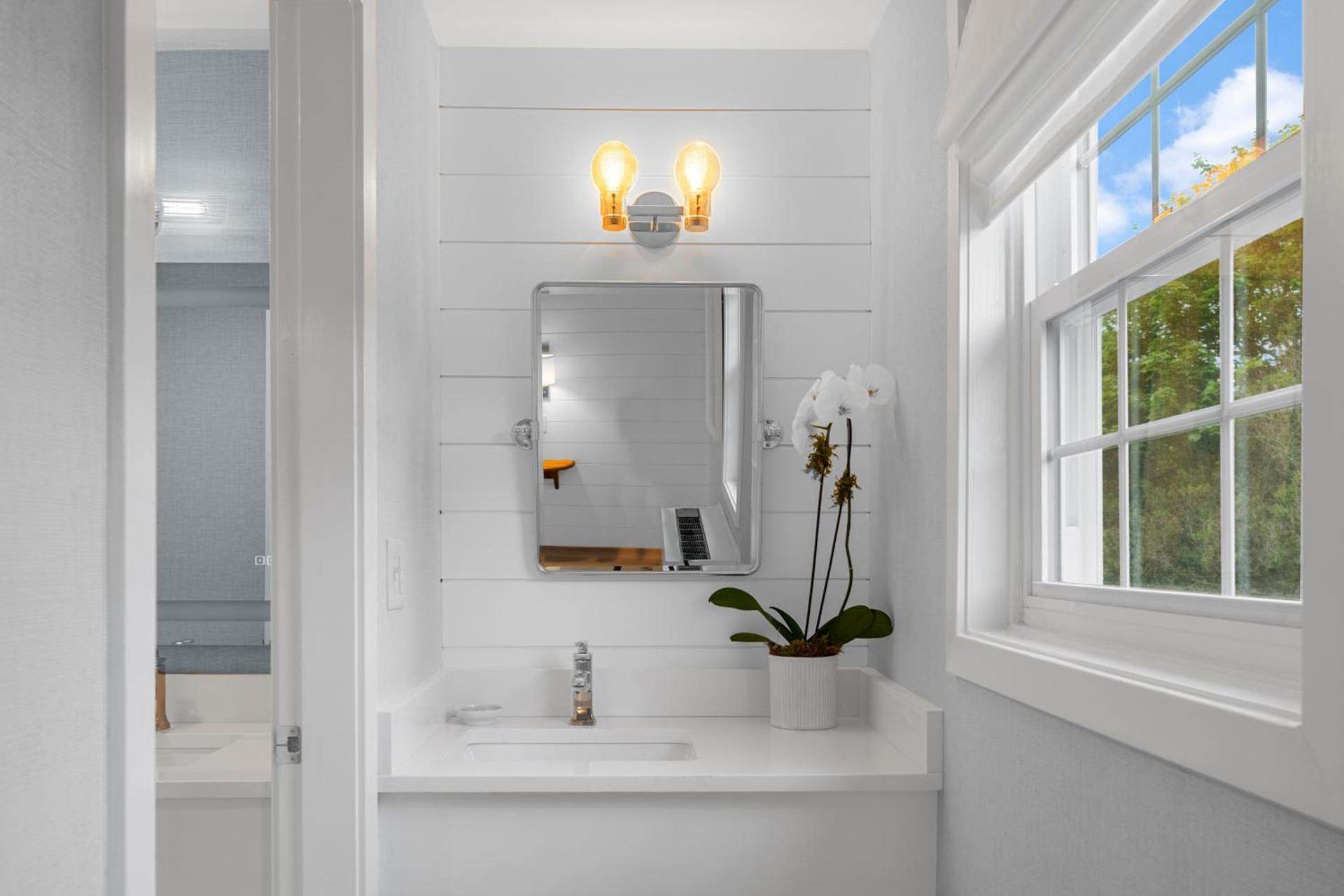 Nantucket Inn photo 5