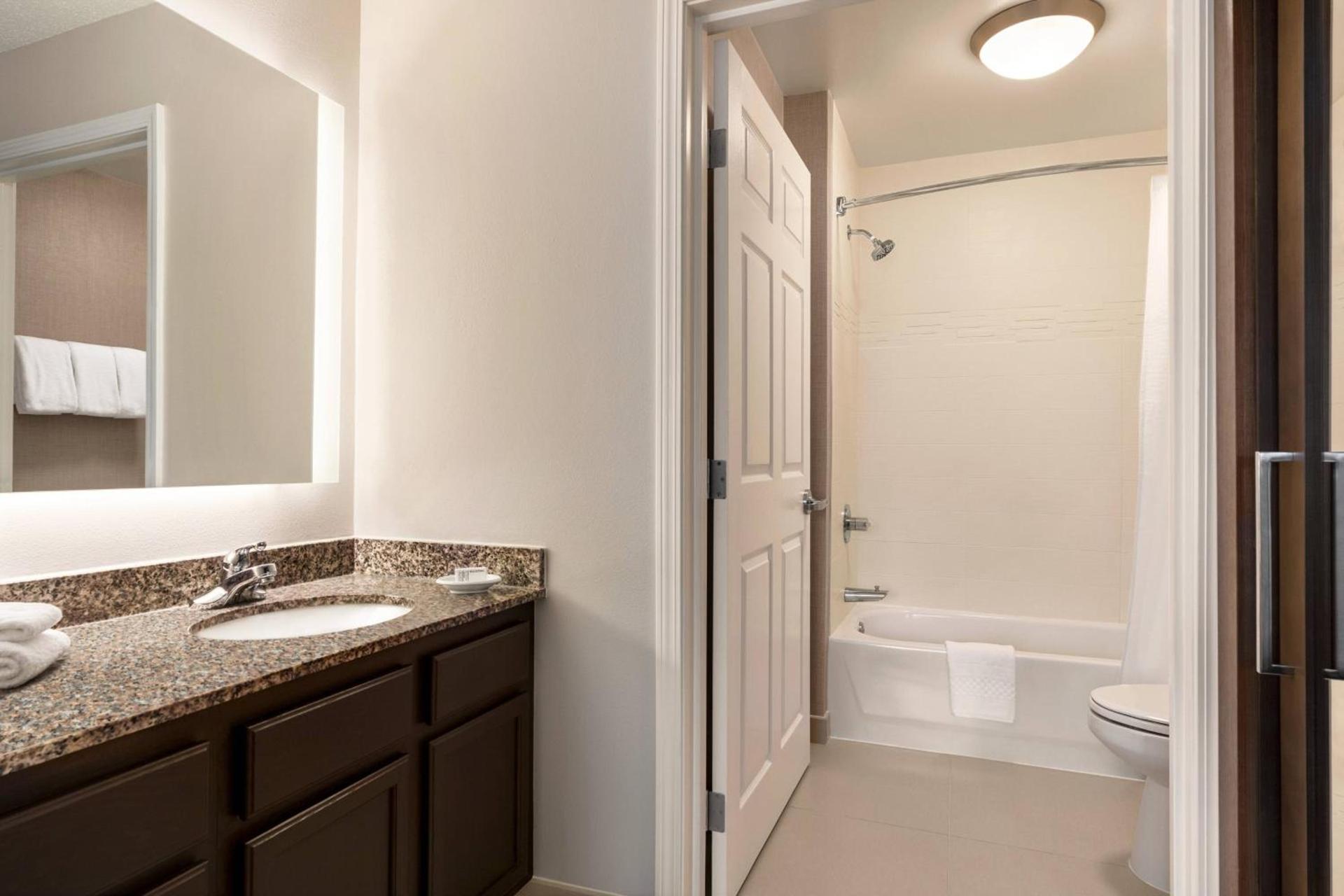 Residence Inn by Marriott Philadelphia West Chester/Exton photo 15