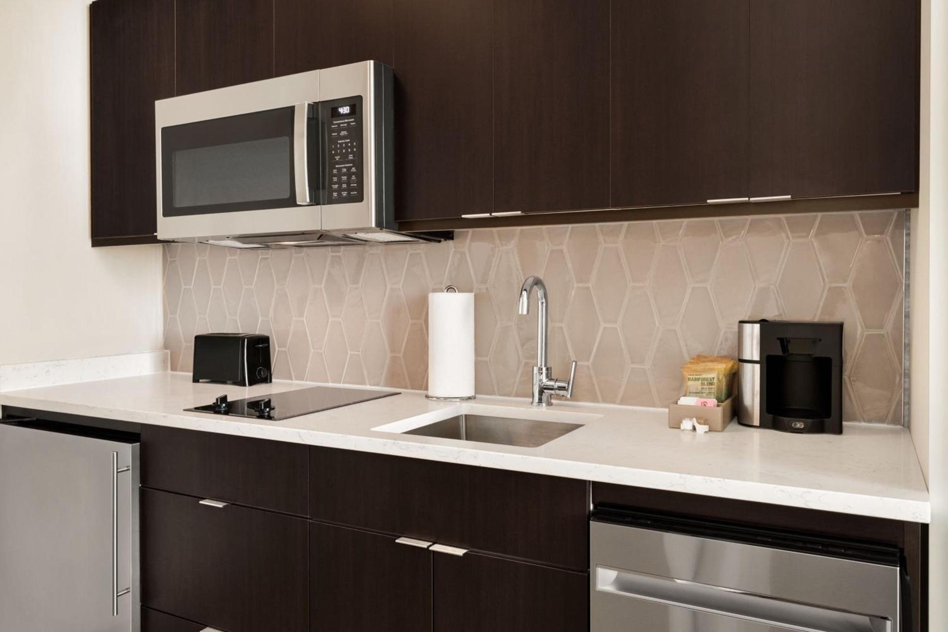 Residence Inn by Marriott New York JFK Airport photo 26