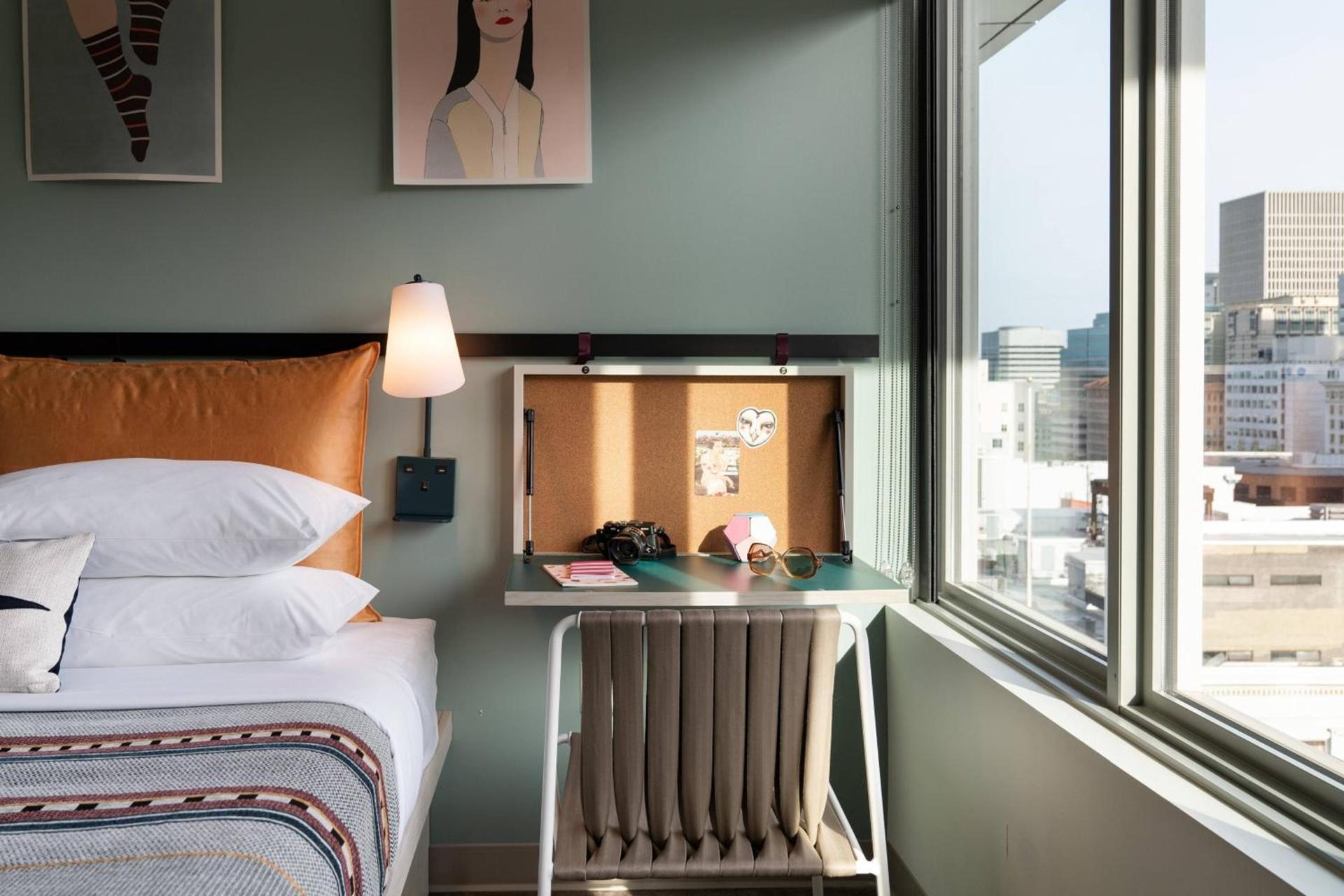 Moxy Portland Downtown photo 12