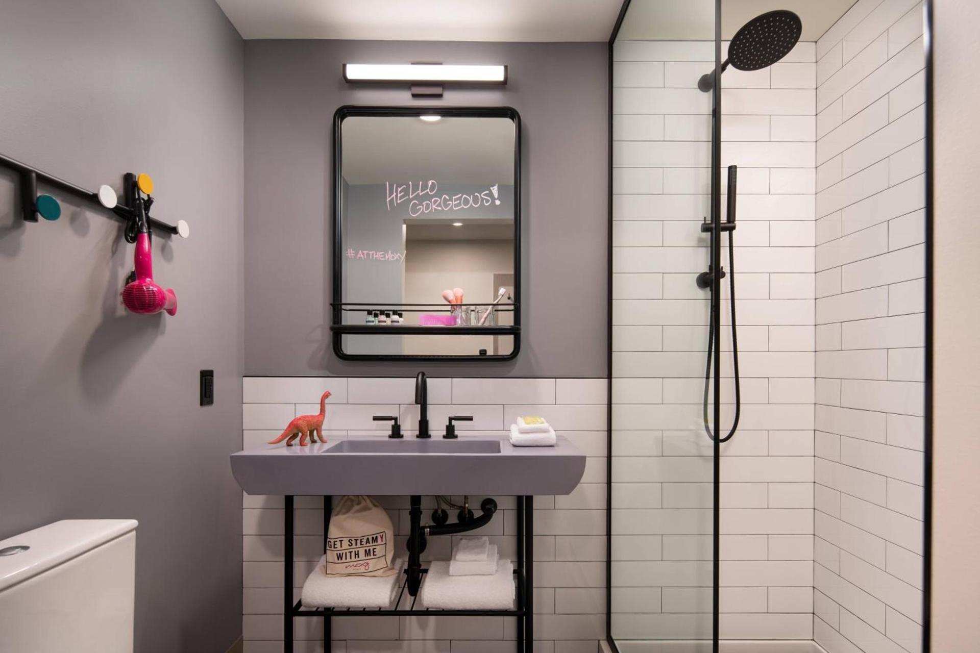 Moxy Portland Downtown photo 17