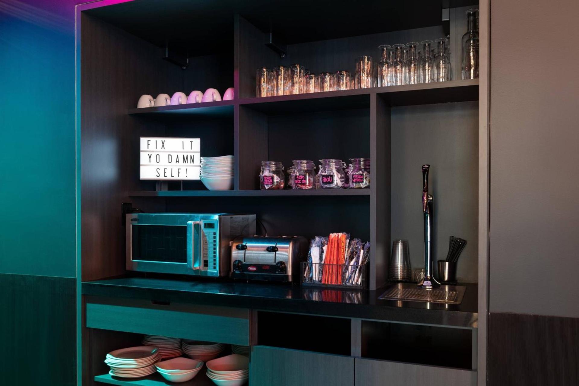 Moxy Portland Downtown photo 32