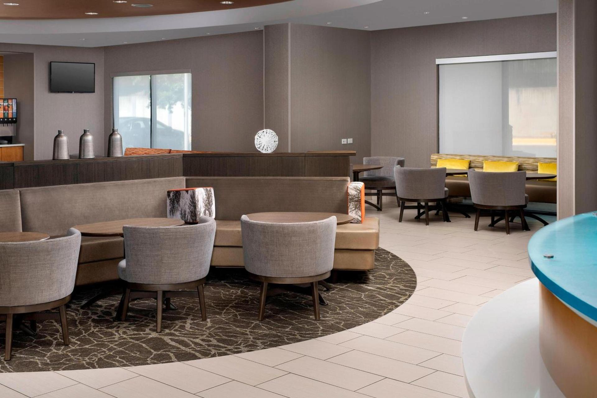 SpringHill Suites Alexandria photo 2