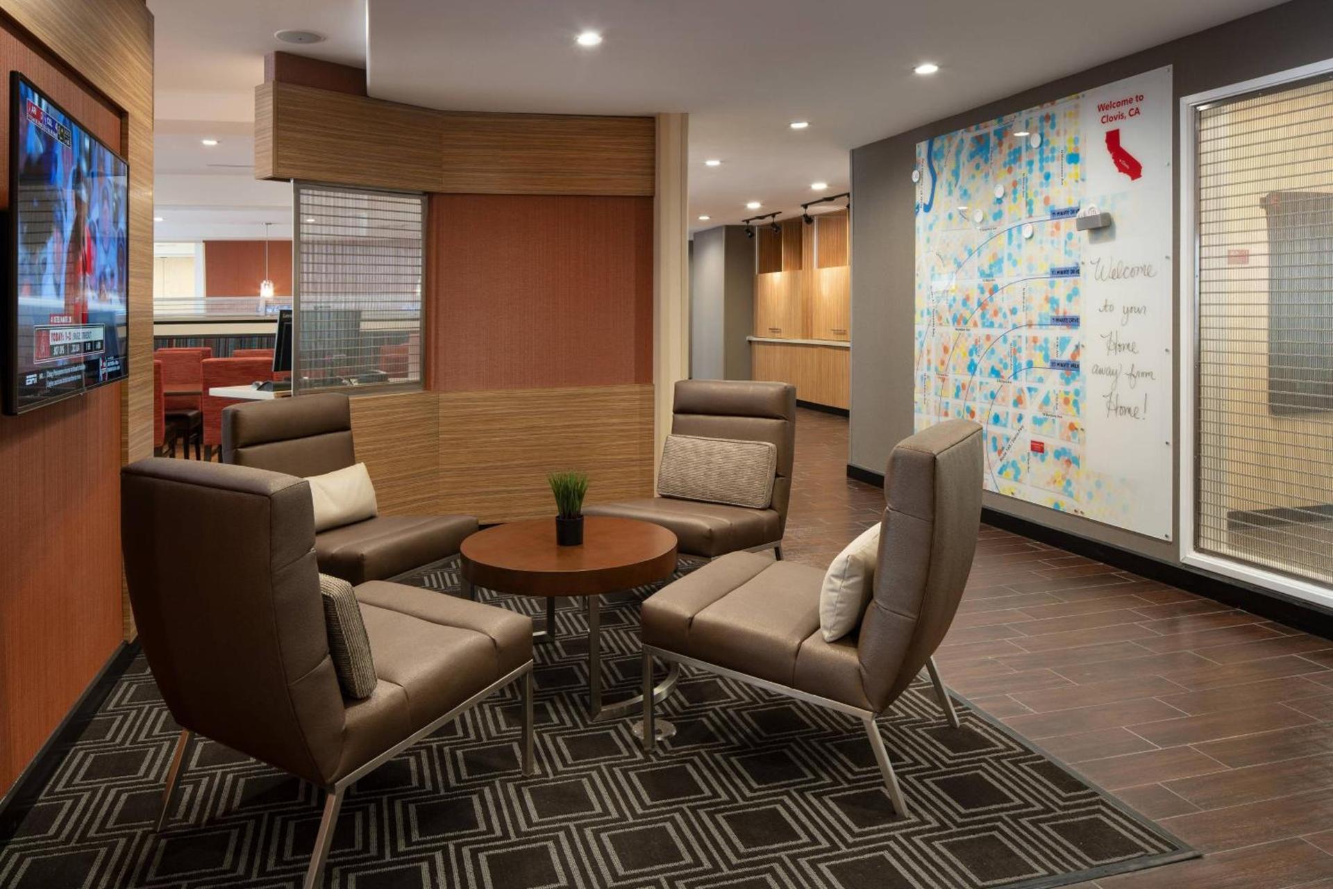 TownePlace Suites Fresno Clovis photo 4
