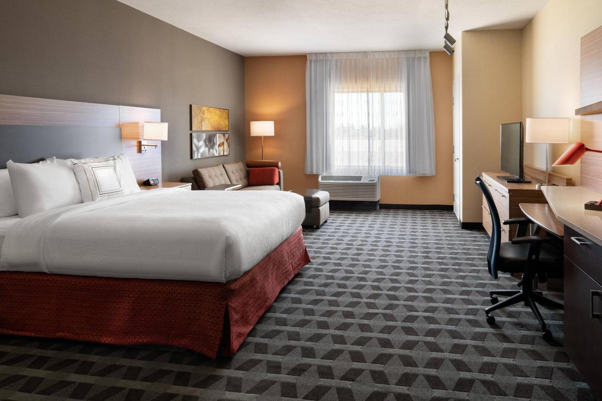 TownePlace Suites Fresno Clovis photo 6