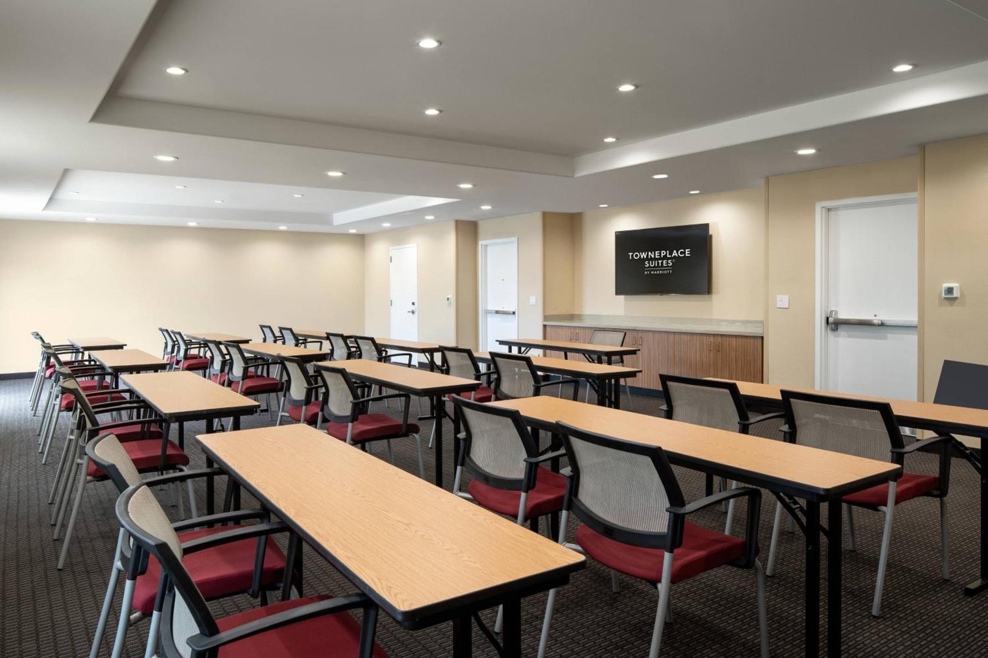 TownePlace Suites Fresno Clovis photo 31