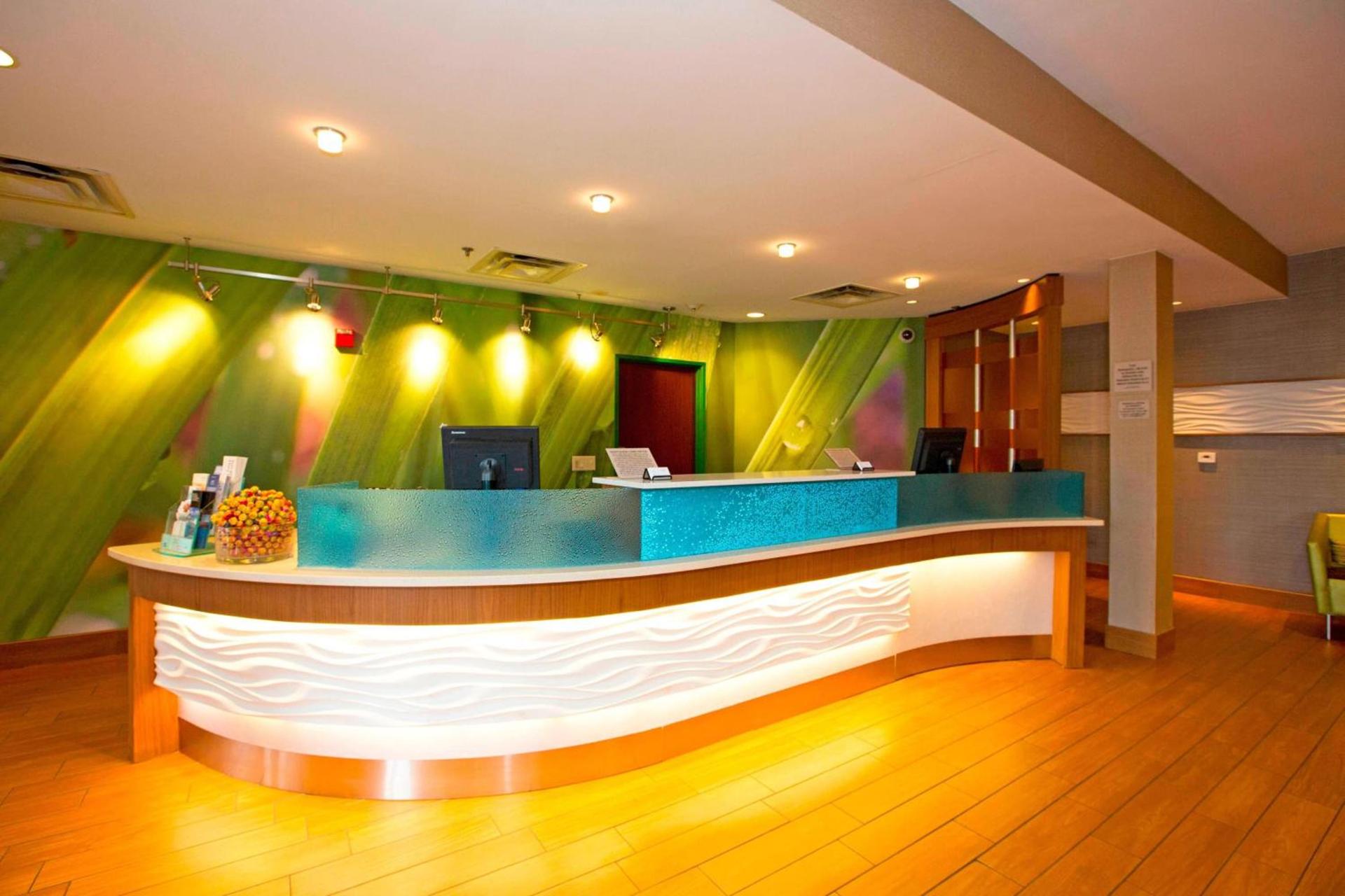 SpringHill Suites Pittsburgh Monroeville photo 2